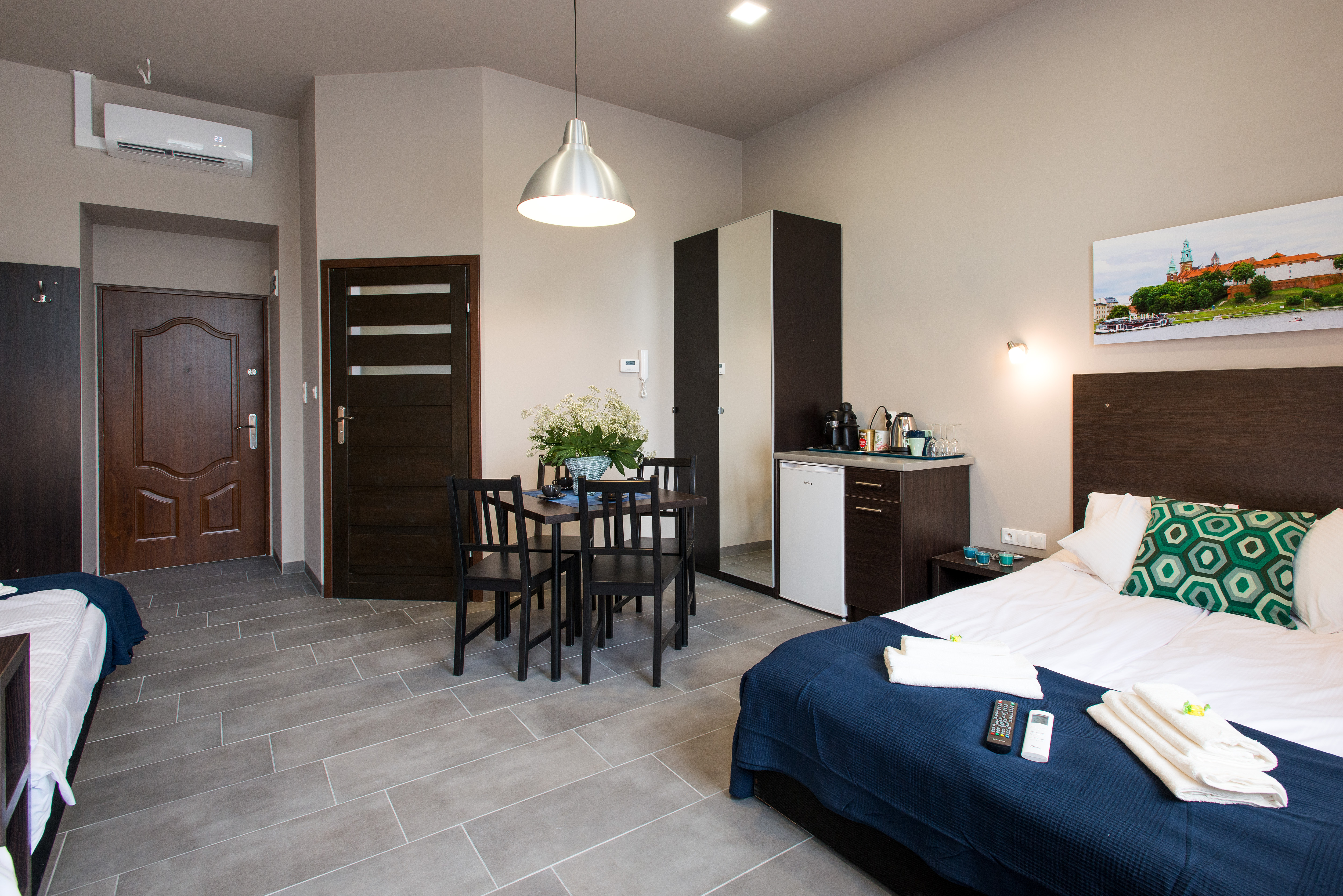 Apartment Capacity 4