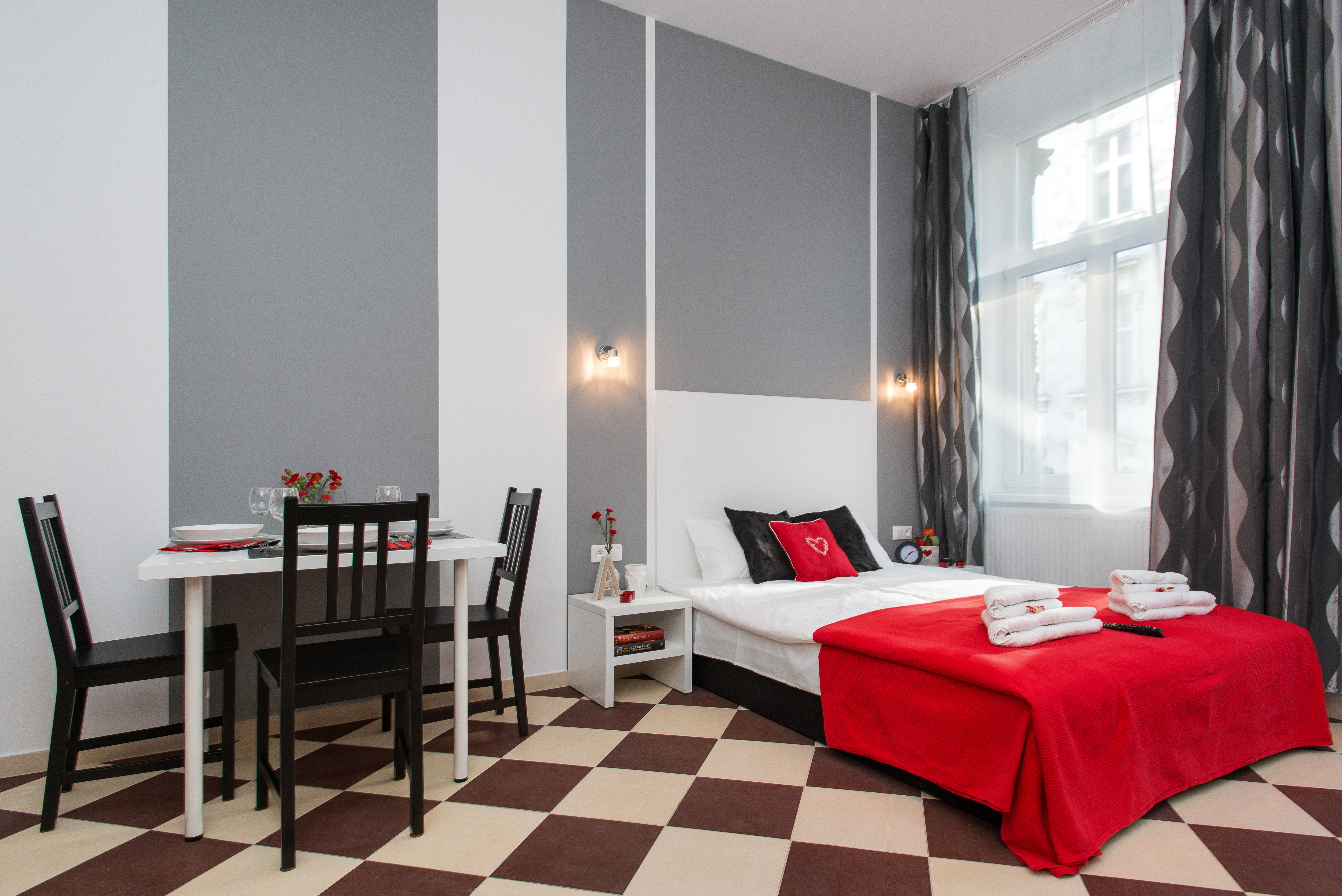 Apartment Capacity 3