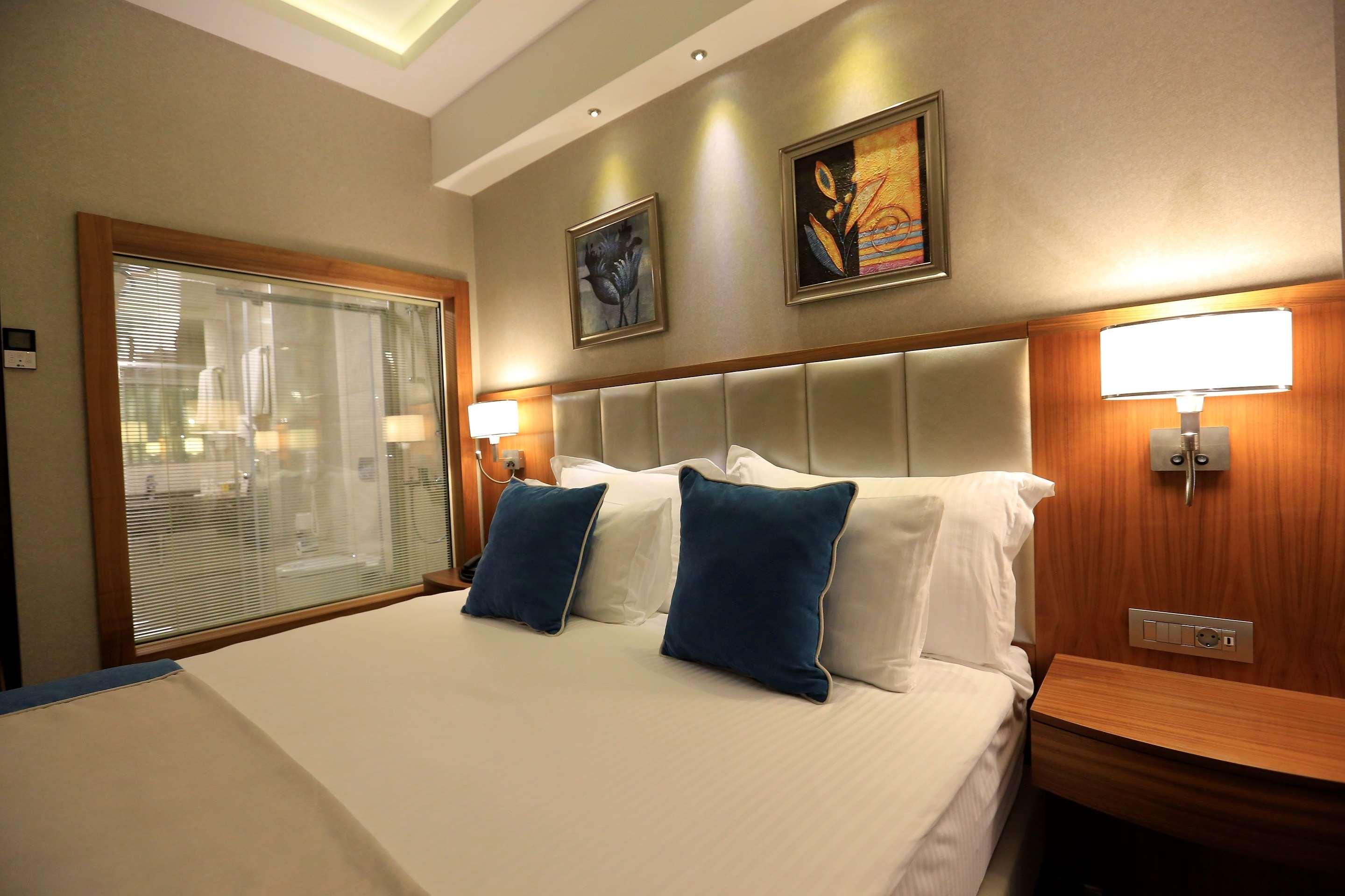 Room Queen Bed Non Smoking