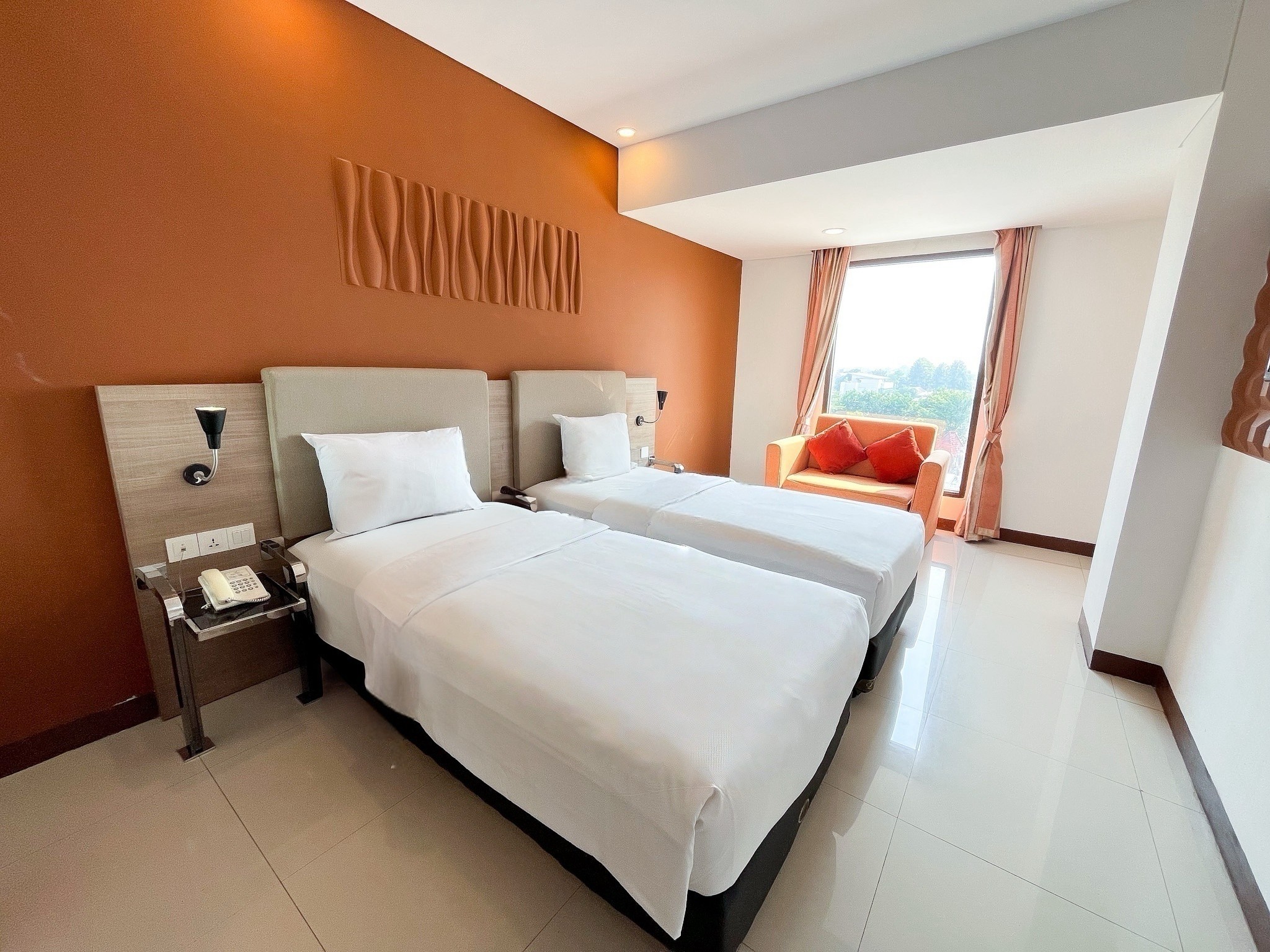 Double or Twin Deluxe