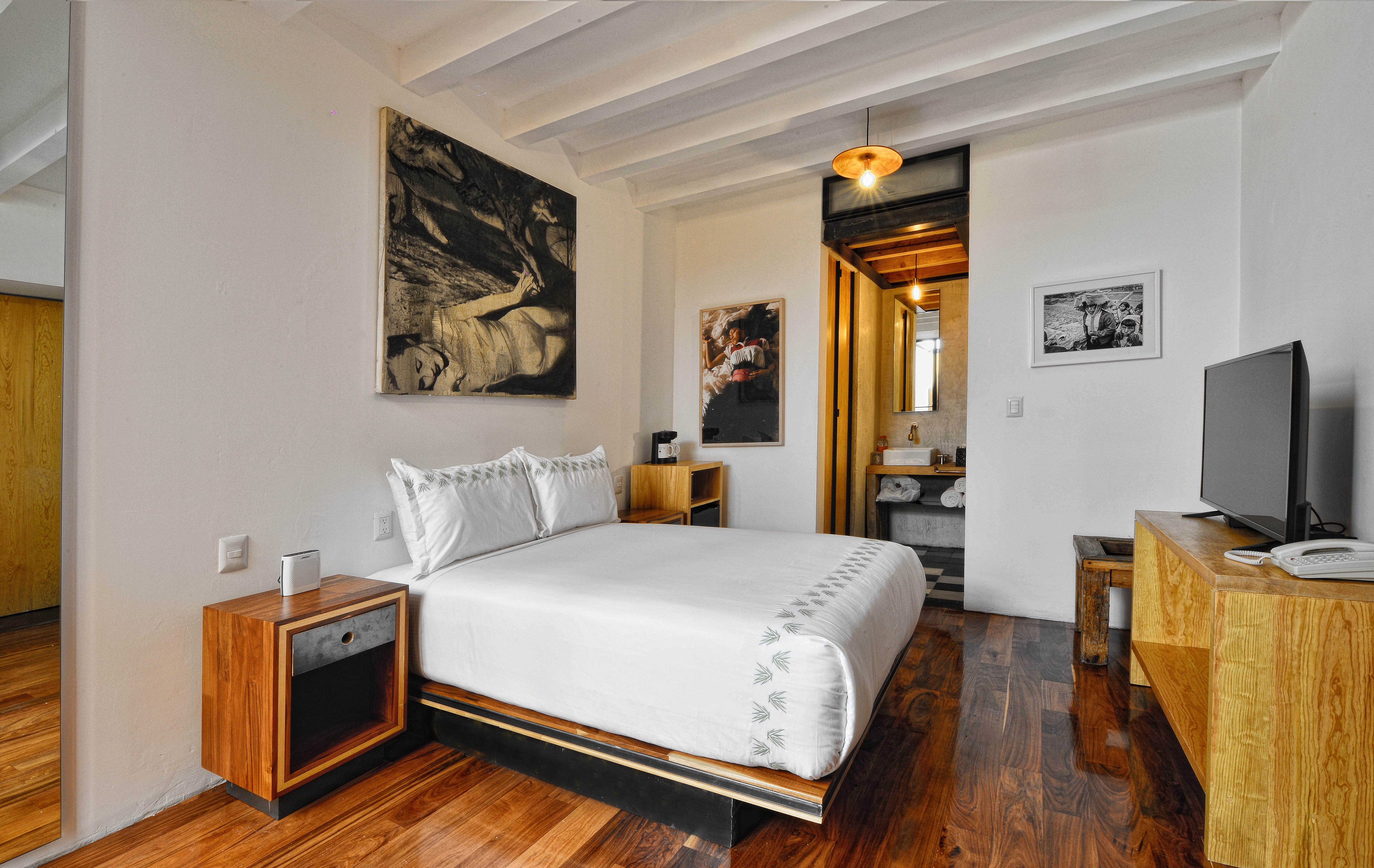 Double Deluxe King Bed