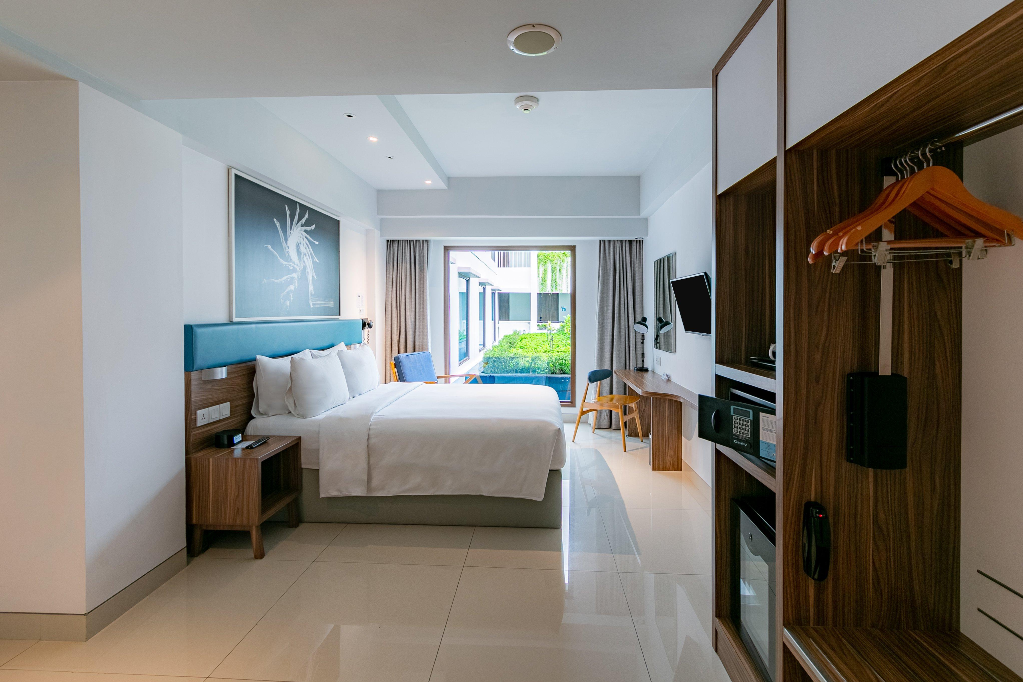 Double Accessible-queen Size Bed