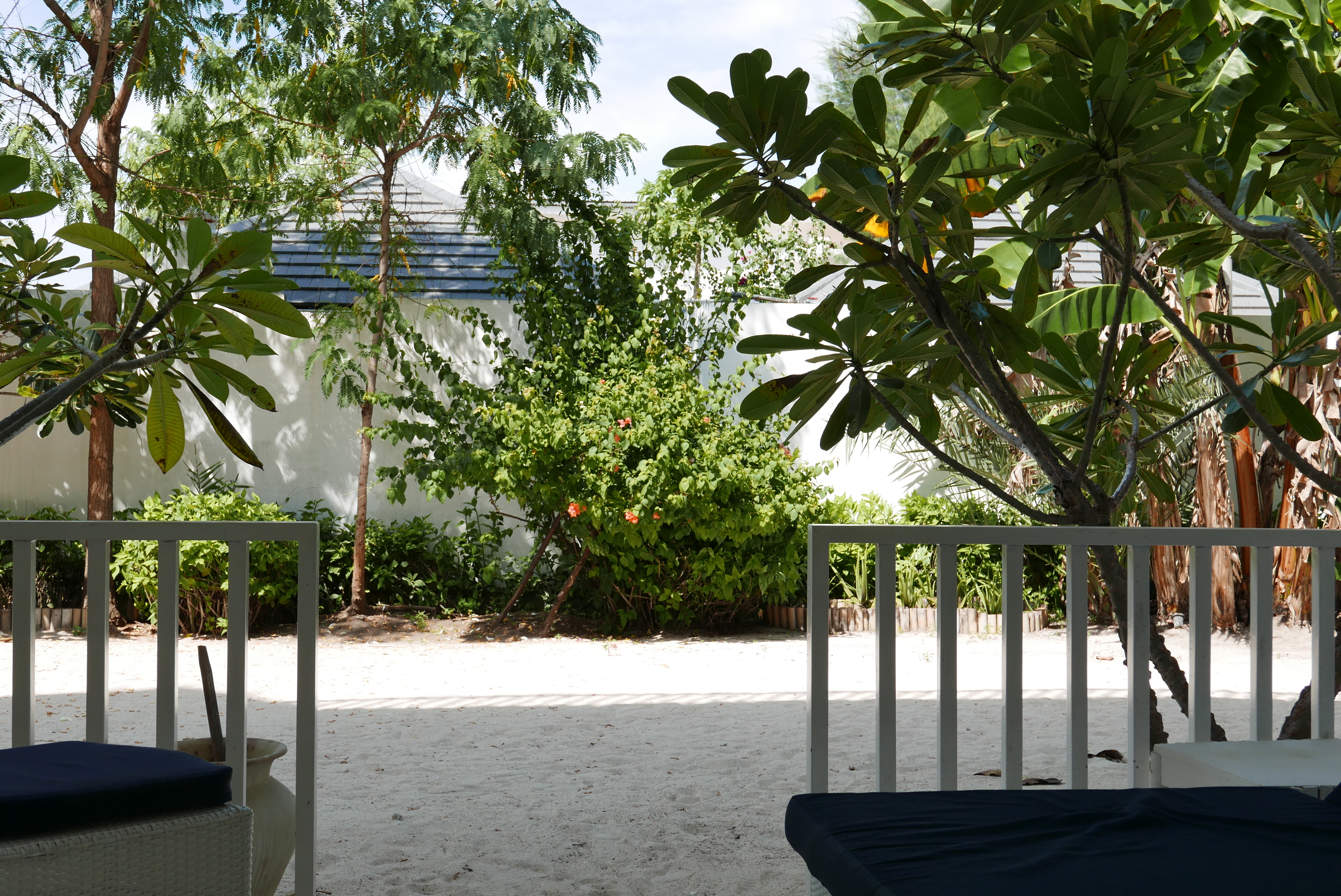 Bungalow Garden View