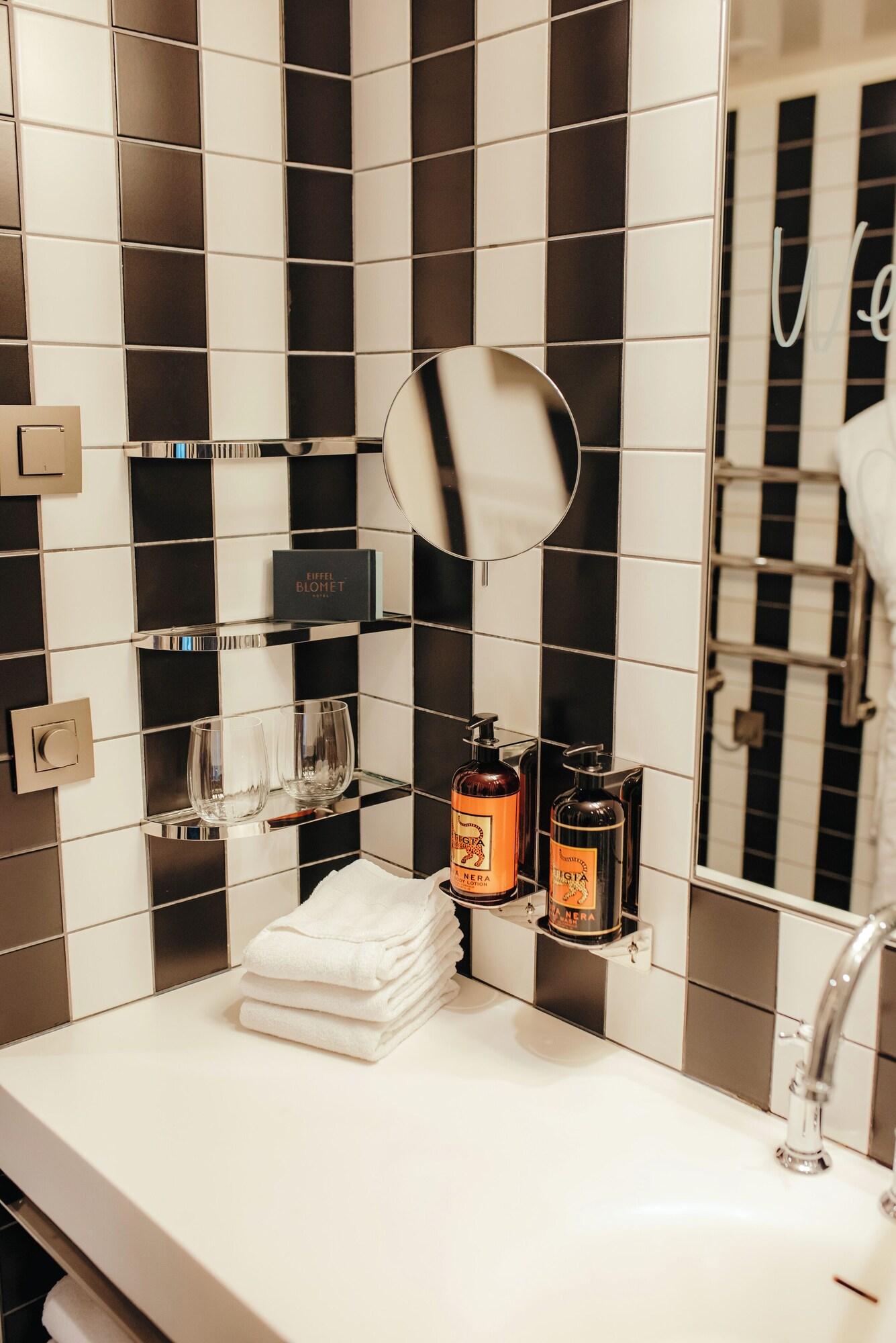 Double Superior Queen Bed