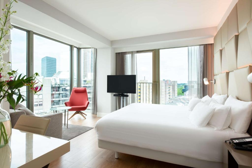 Family Room Capacity 3