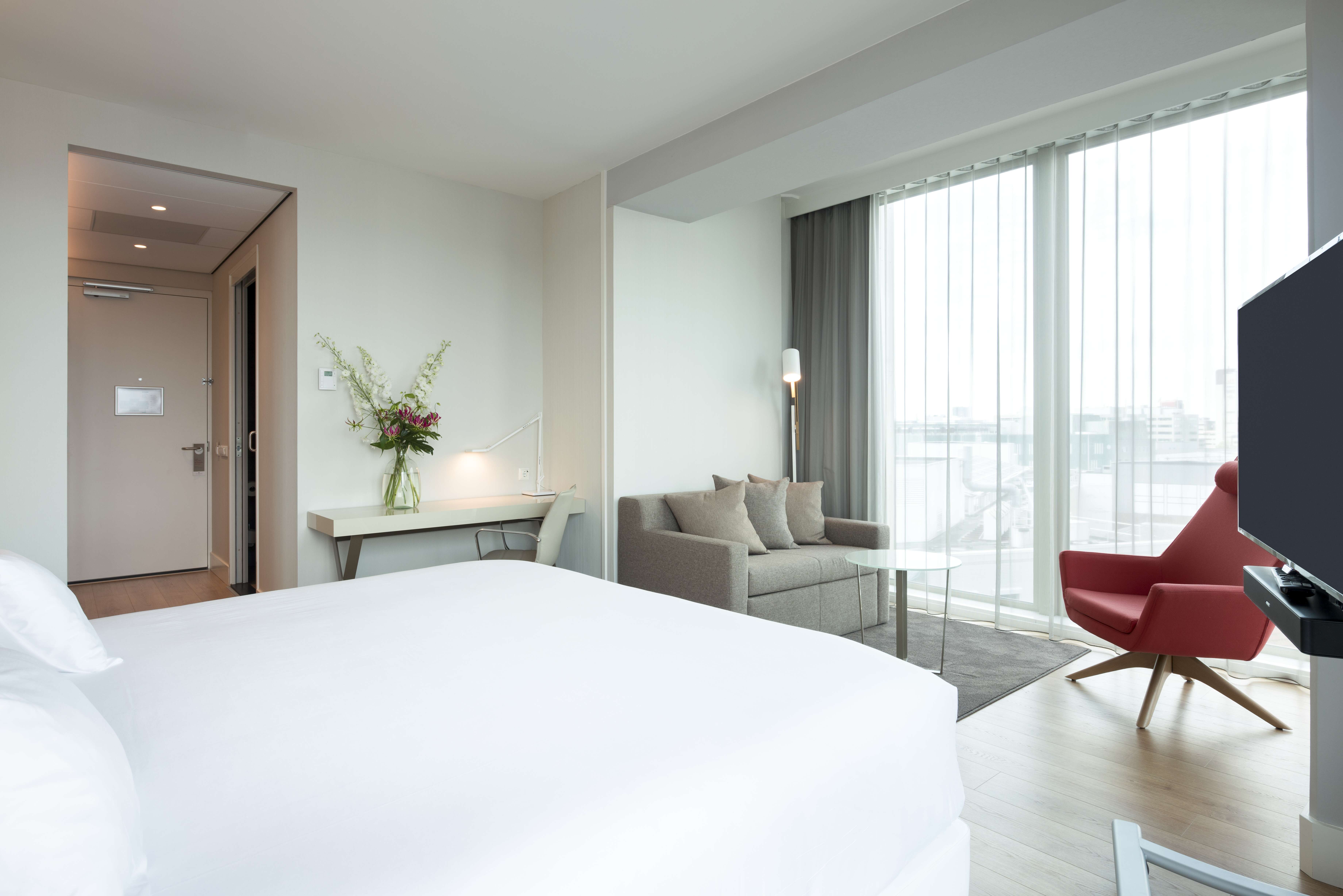 Family Room Capacity 2