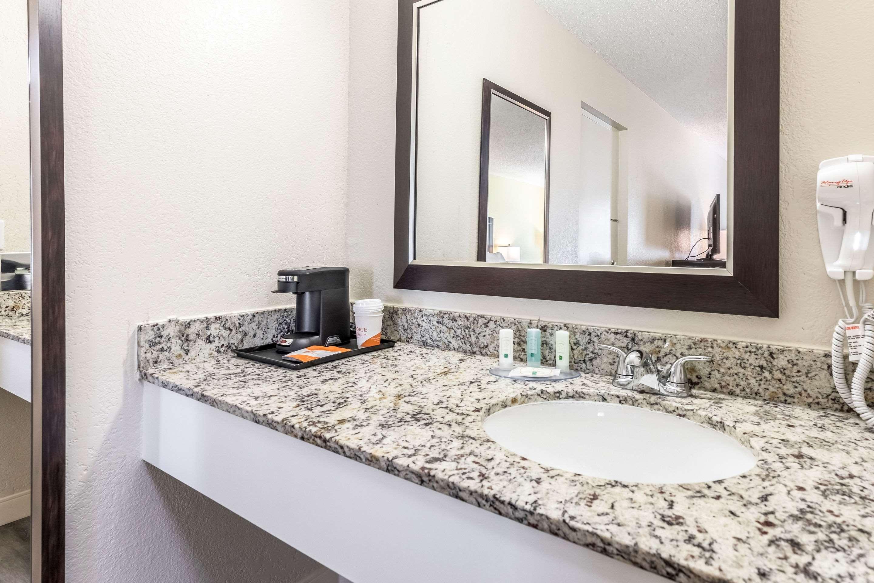 Double King Bed Non Smoking