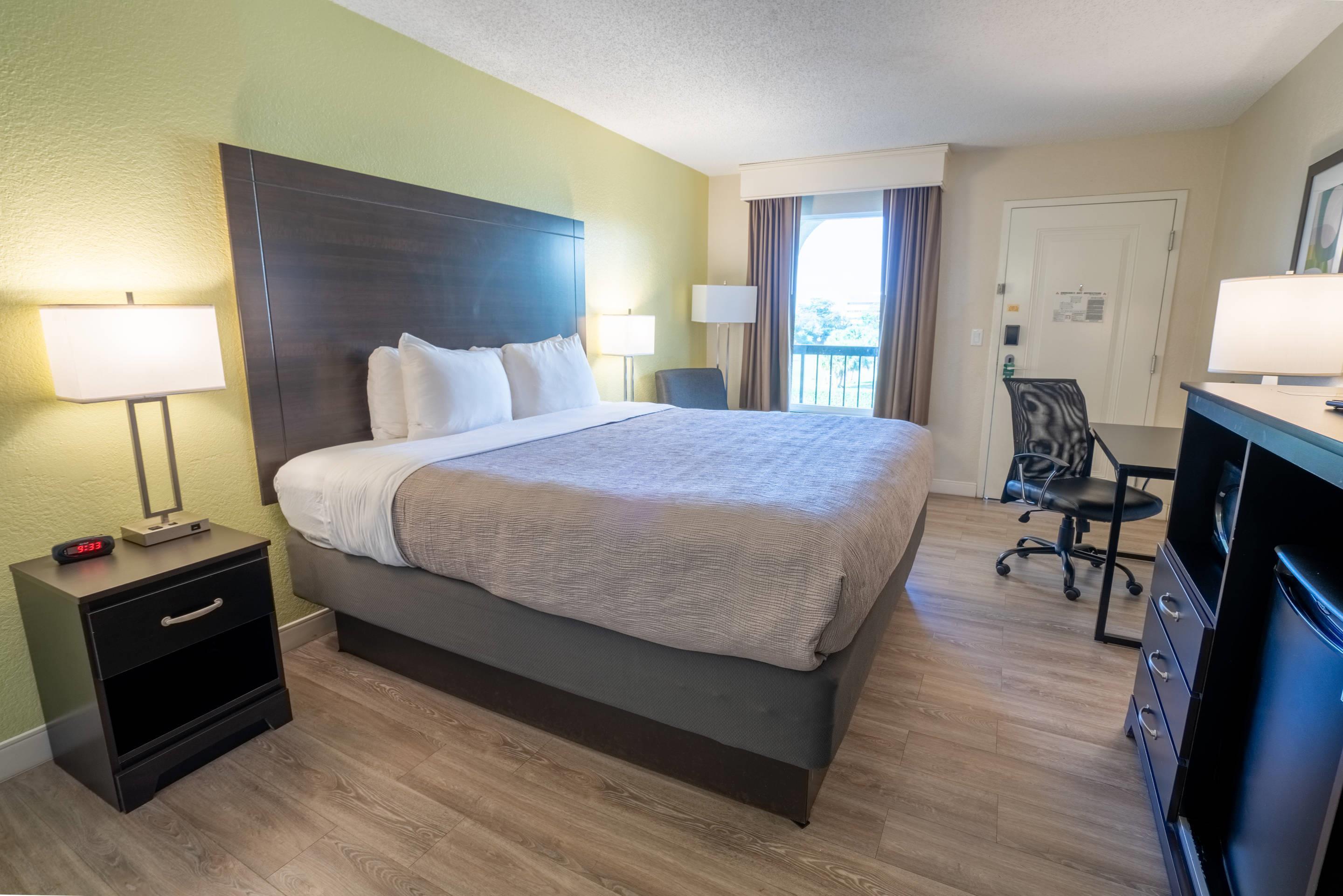 Double Queen Size Bed