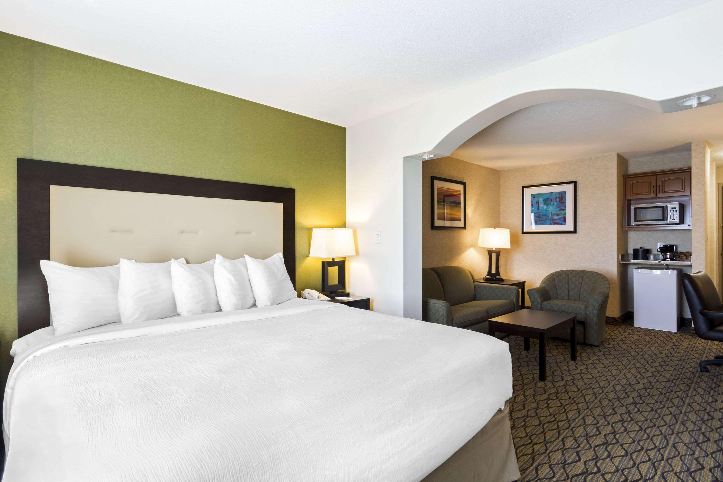 Double King Bed Non Smoking