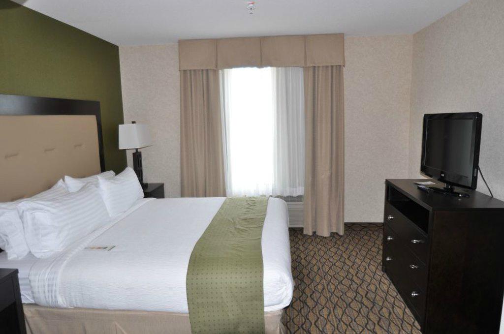 Double King Bed Non Smoking