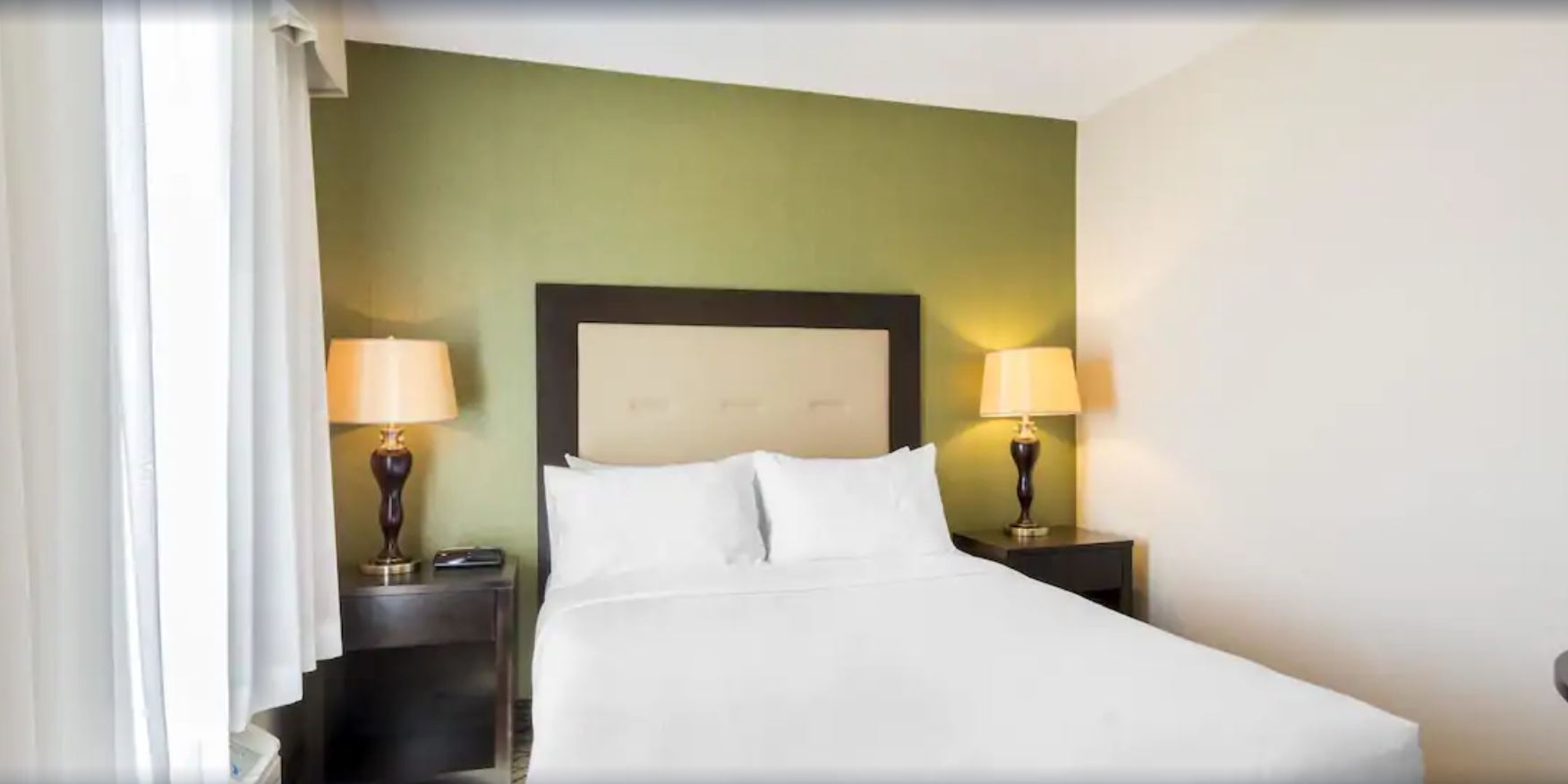 Double Queen Bed Non Smoking