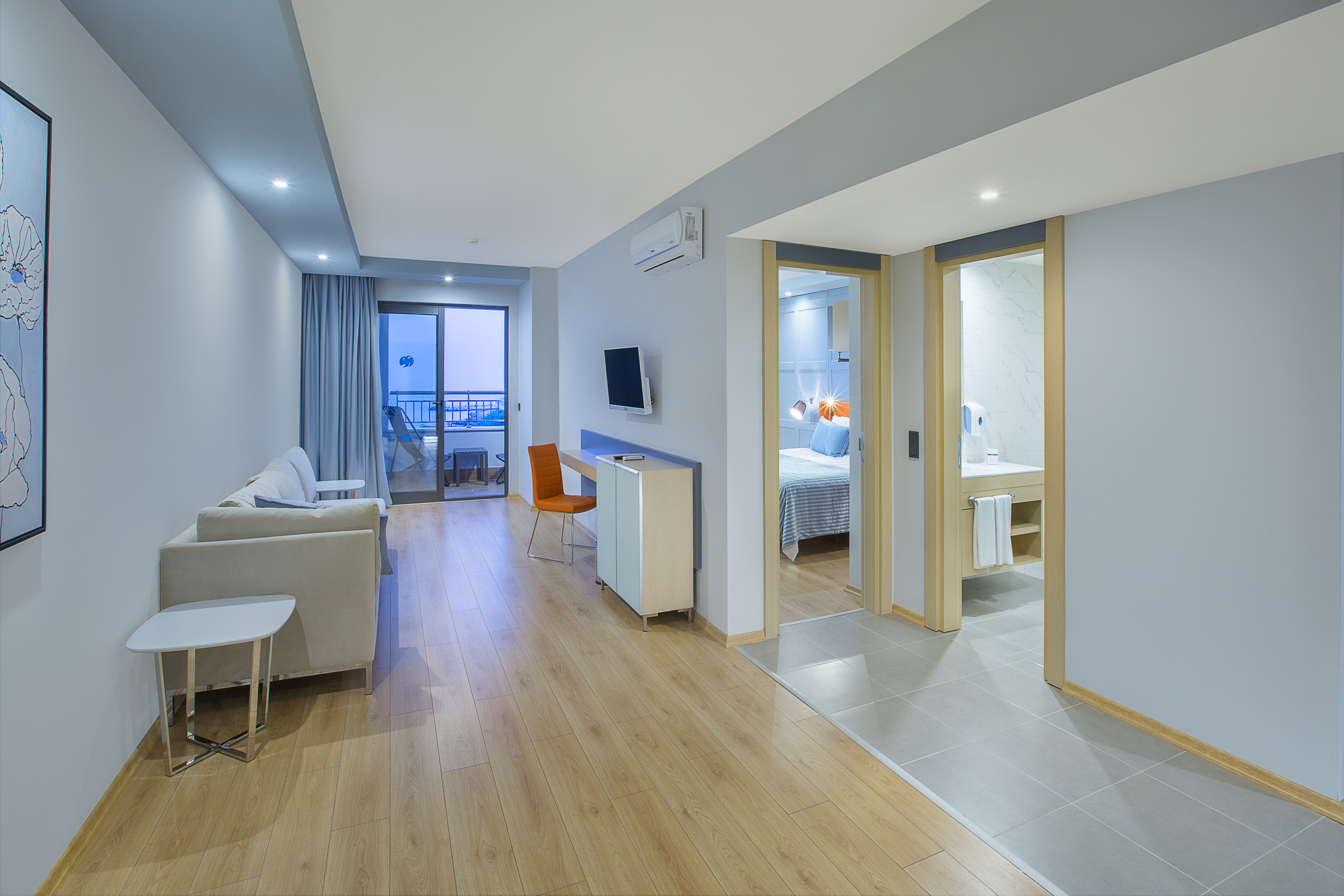 Family Room Connecting Room