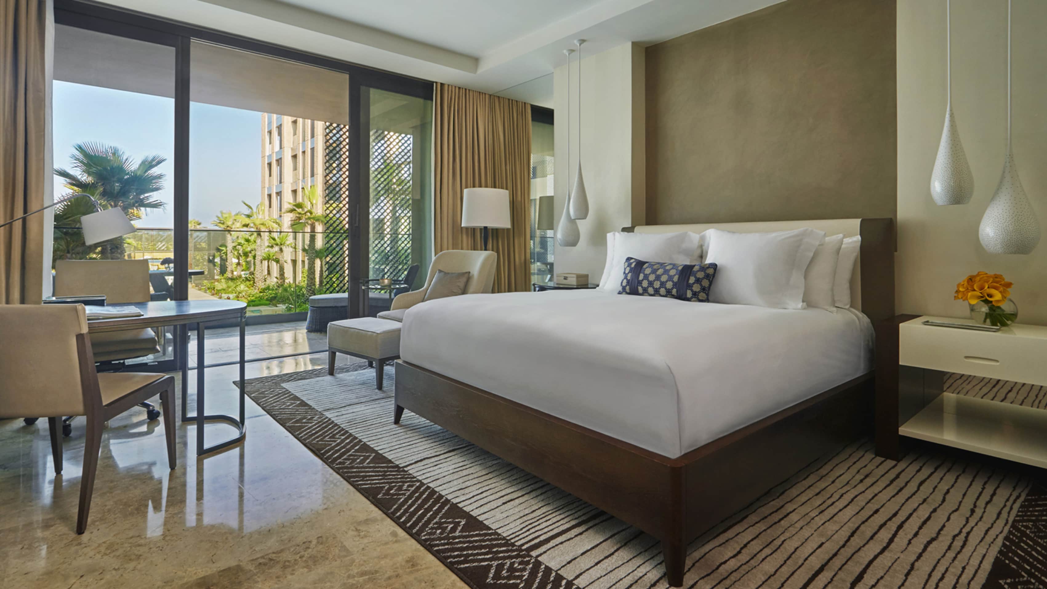 Double Deluxe King Bed