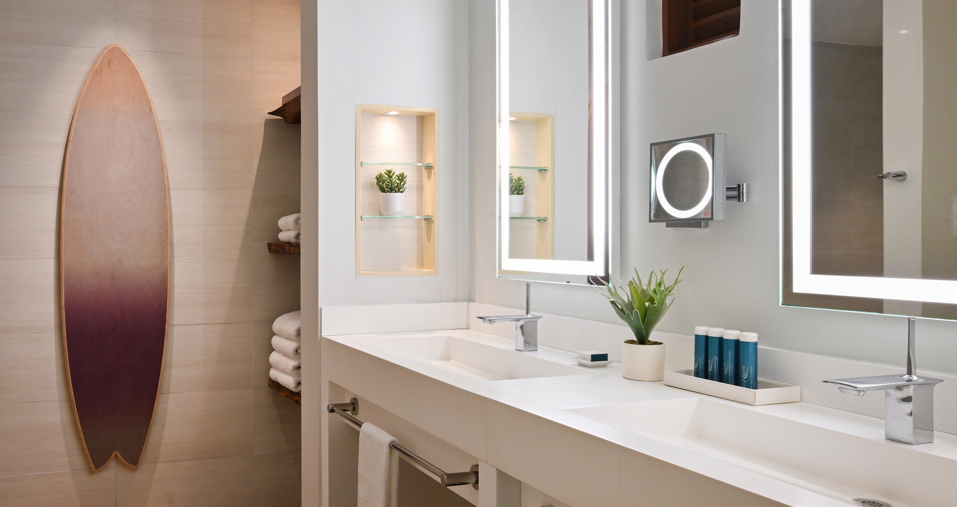 Suite Pool View One Bedroom