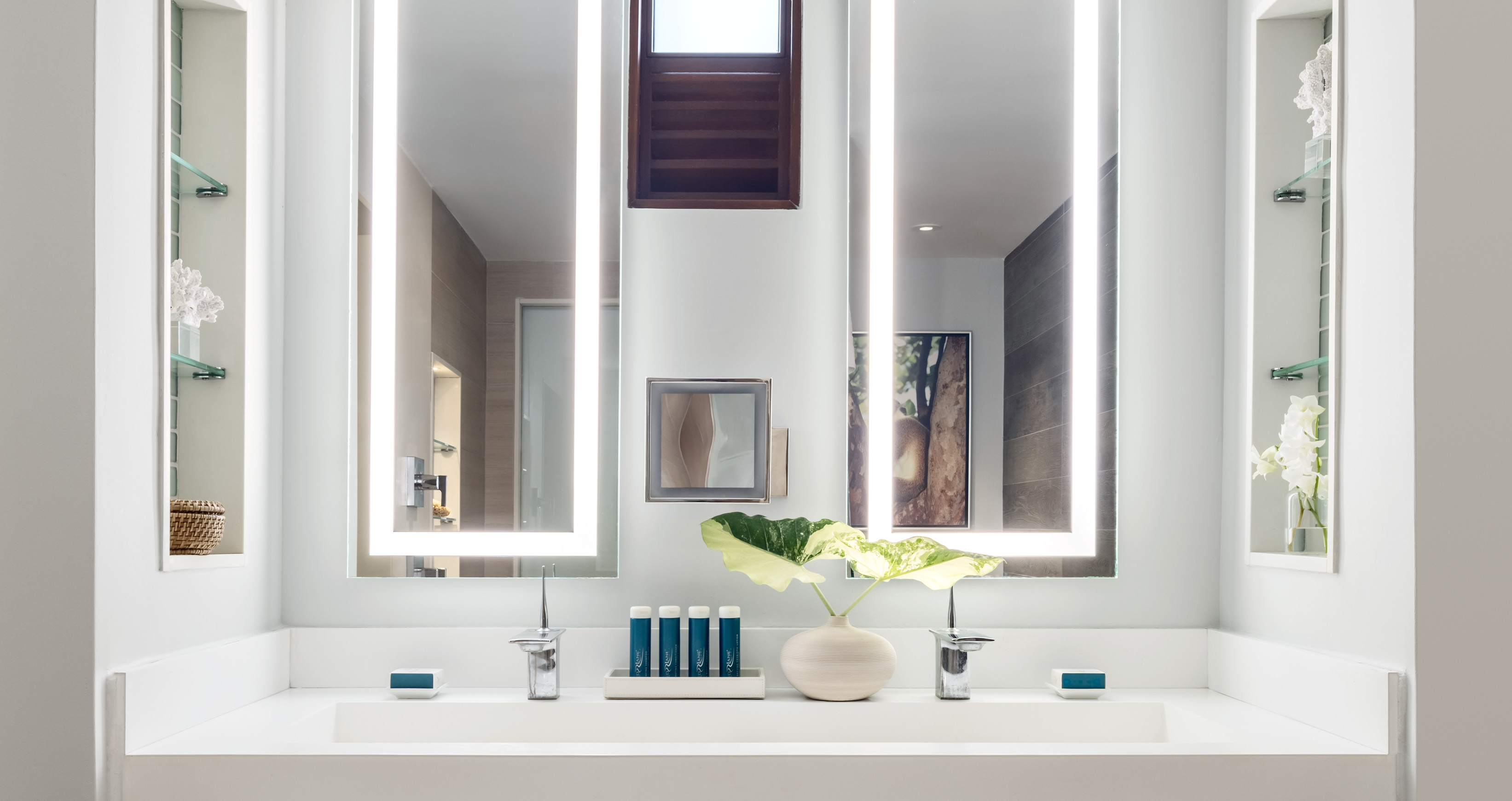 Junior Suite Club King Bed