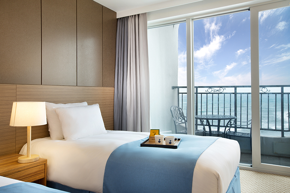 Twin Deluxe Ocean View