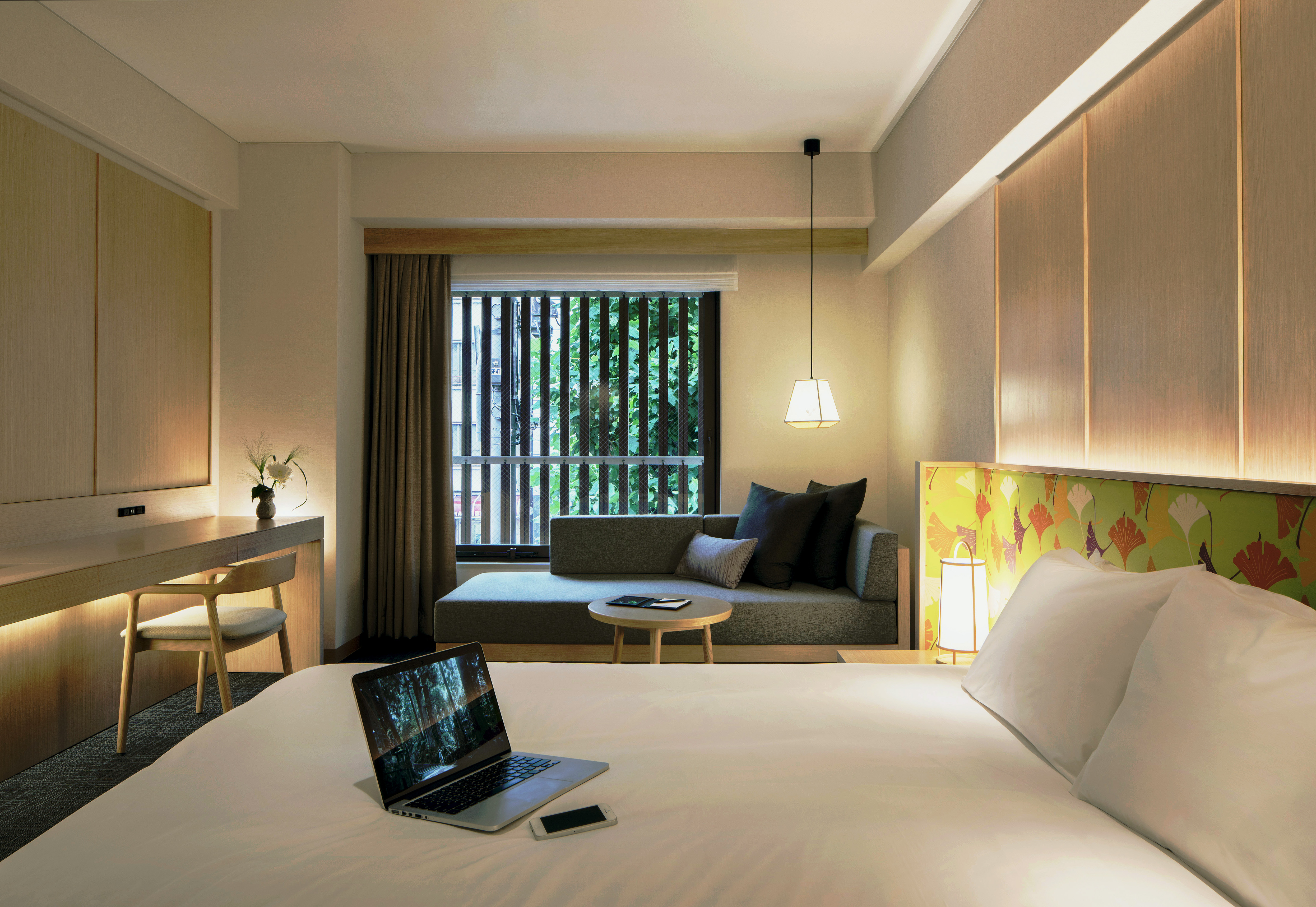 Double Deluxe King Bed