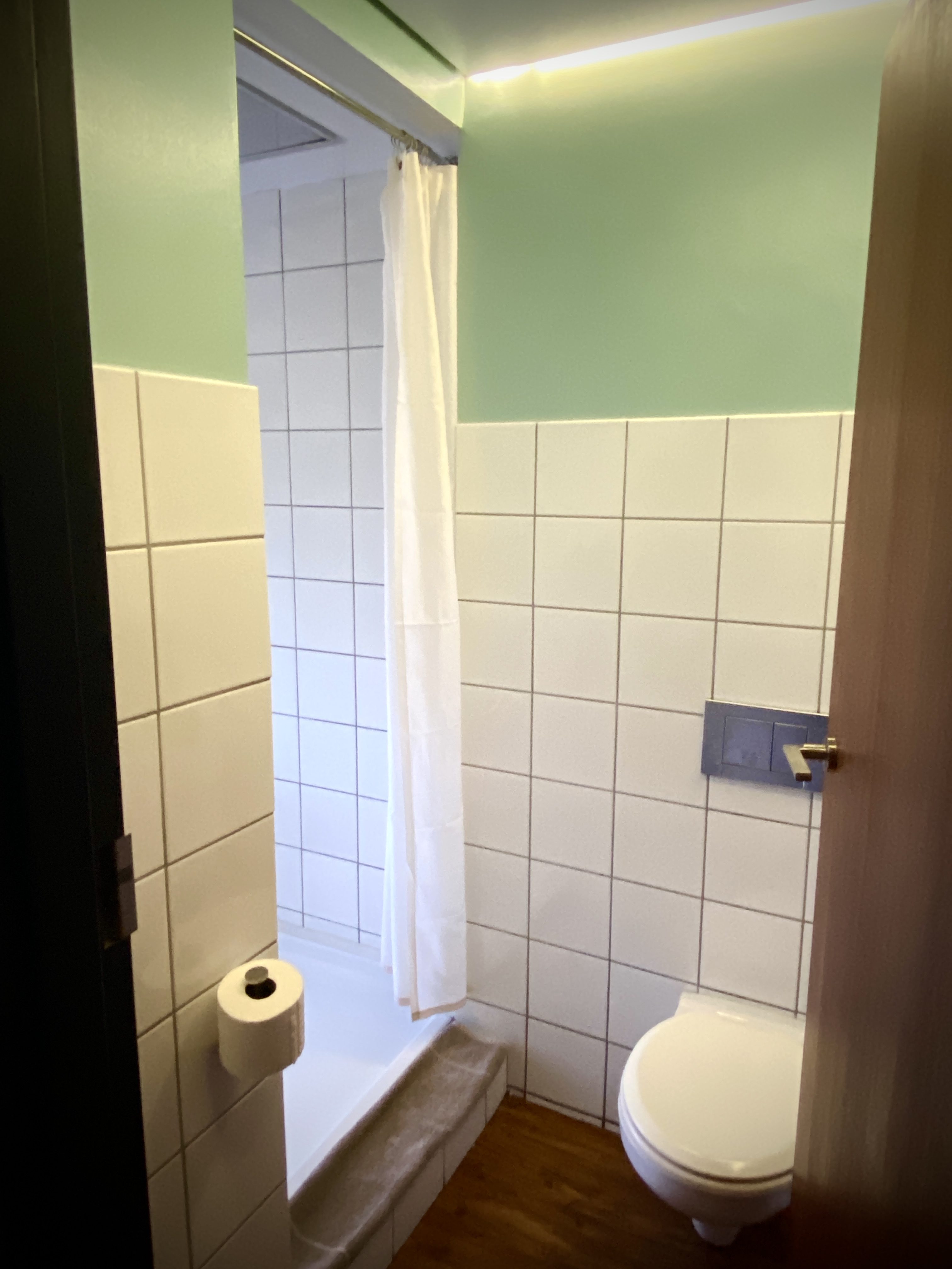 Double Queen Size Bed