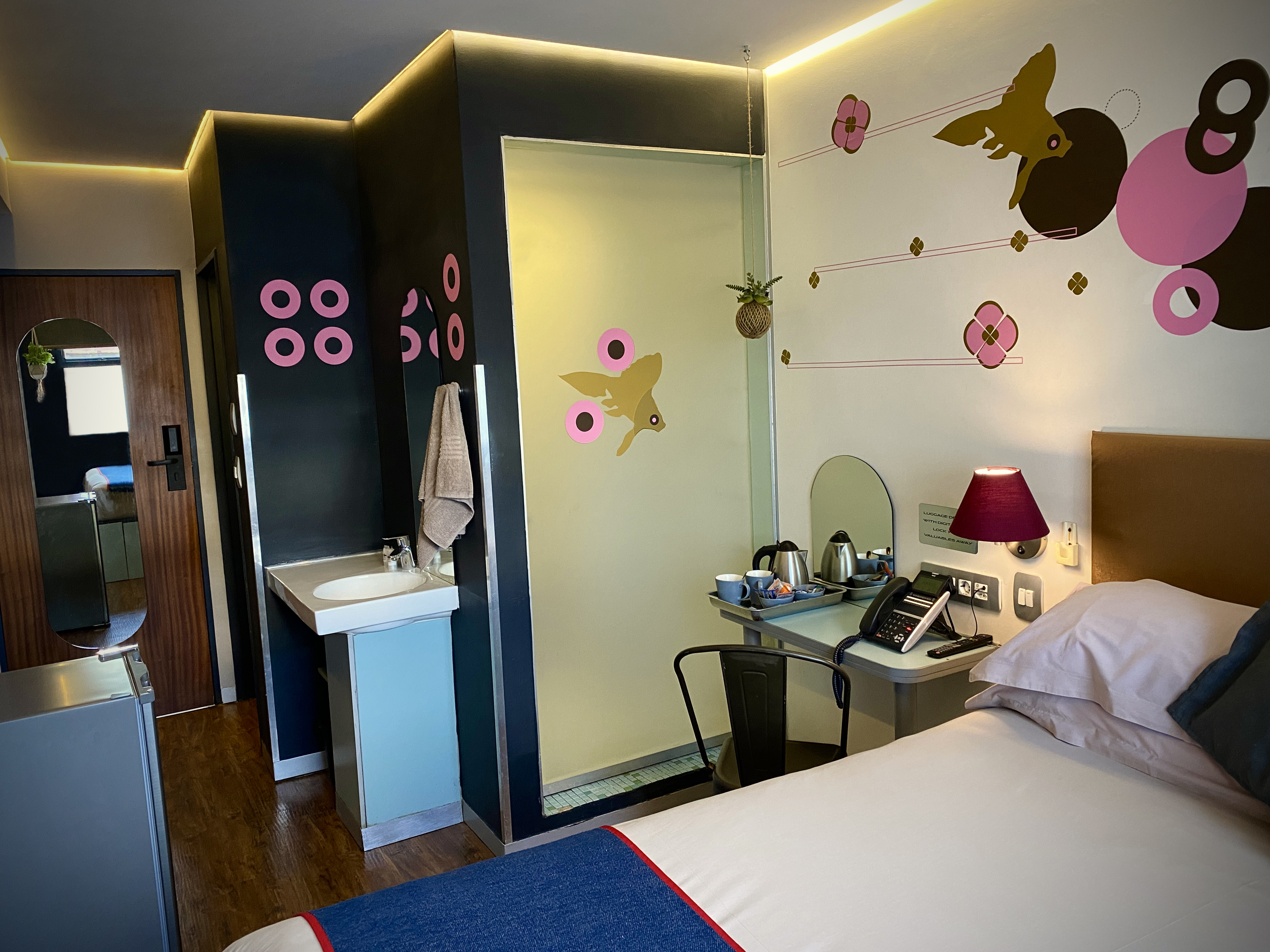 Double King Size Bed