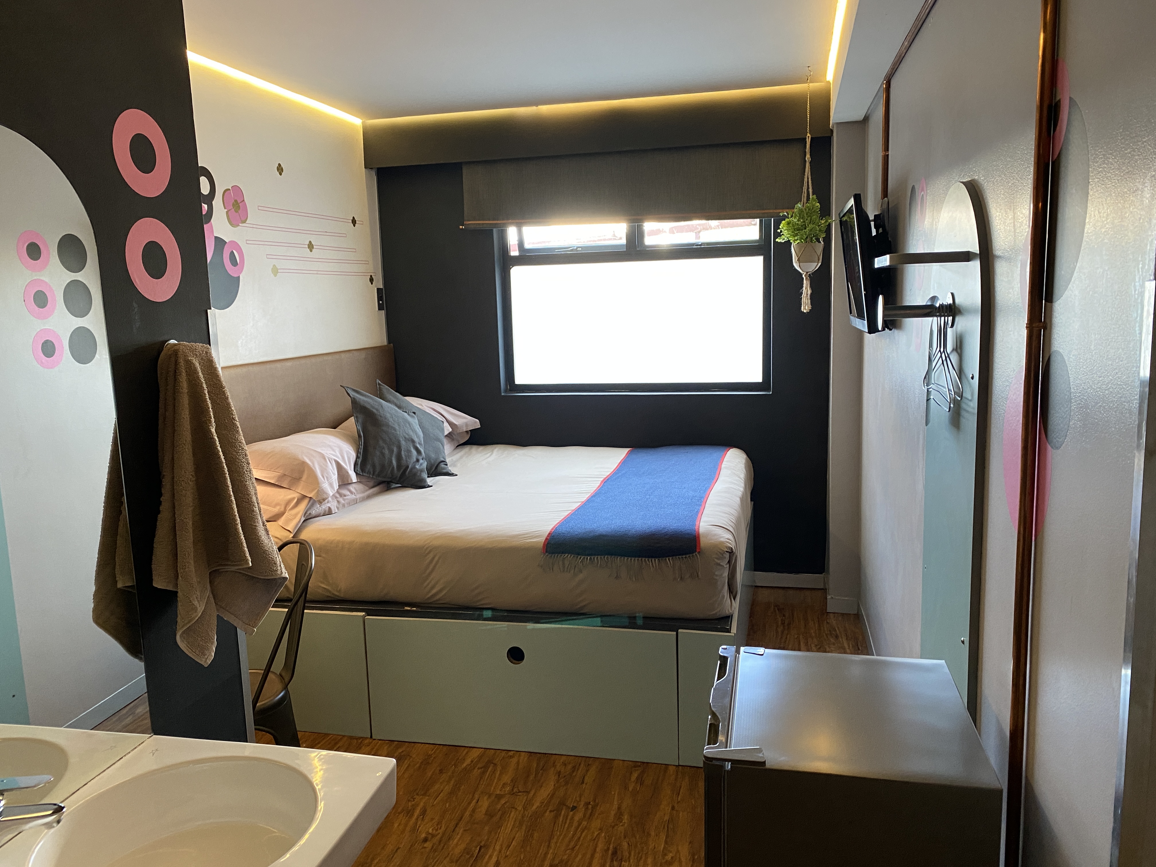 Double King Size Bed