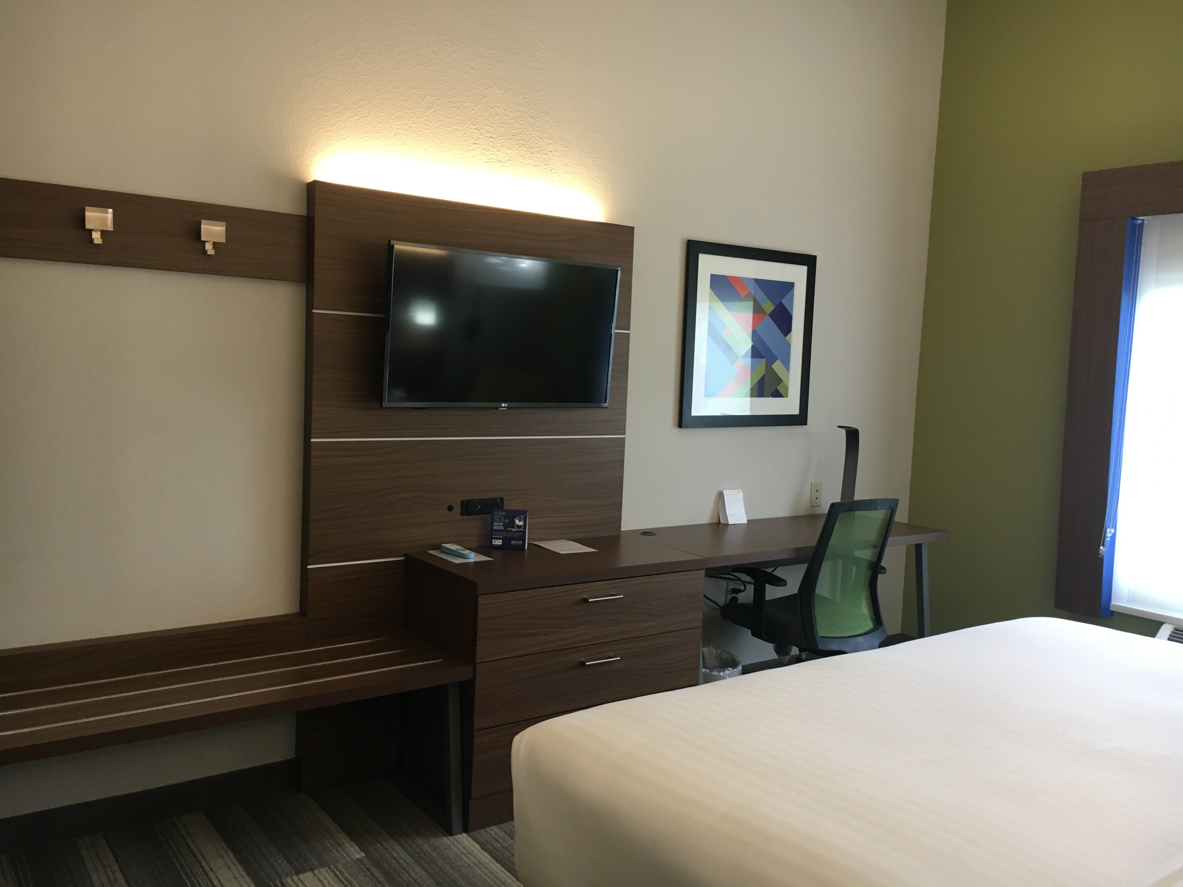 Double King Bed Non Smoking