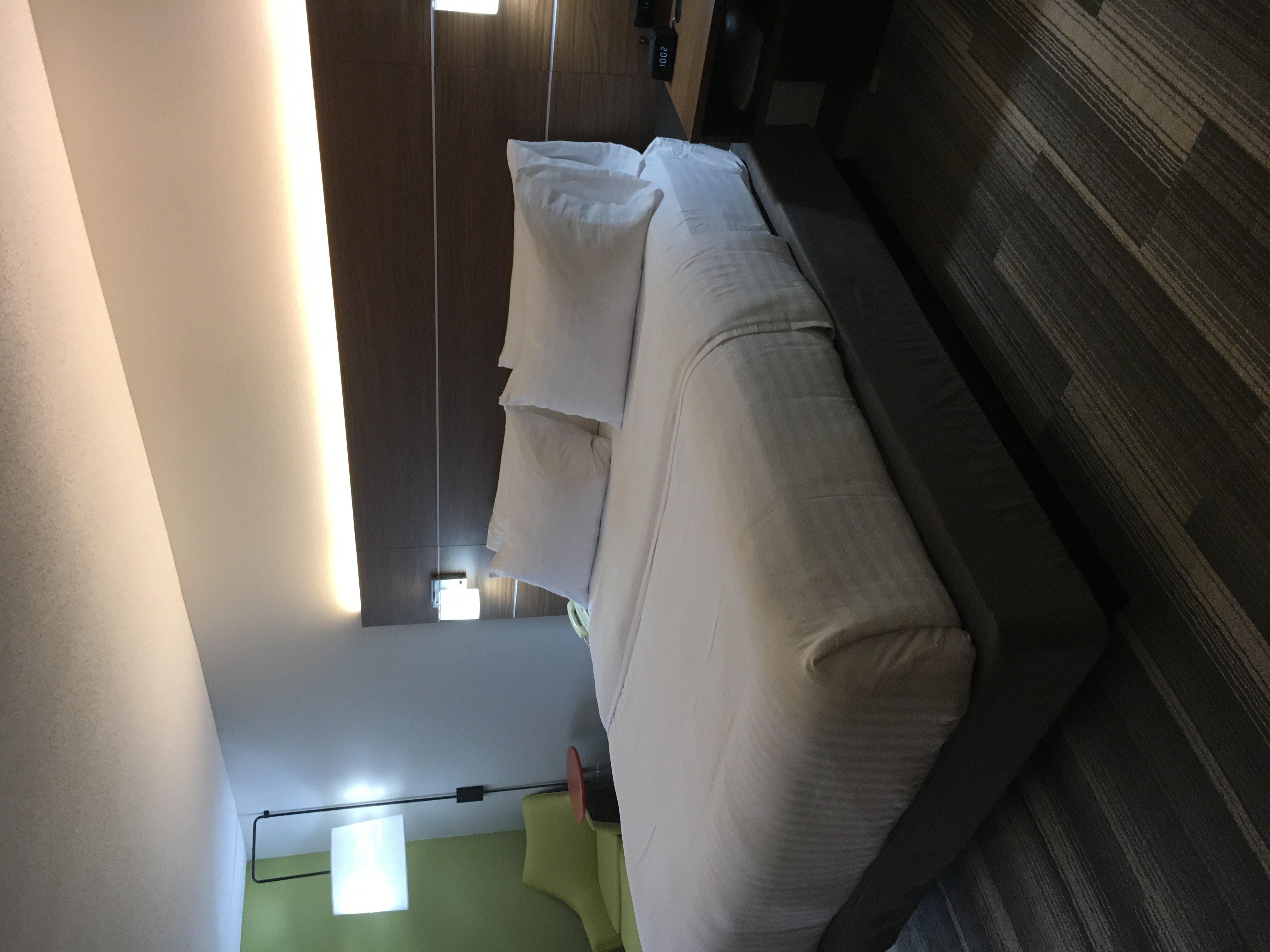 Double King Bed Non Smoking