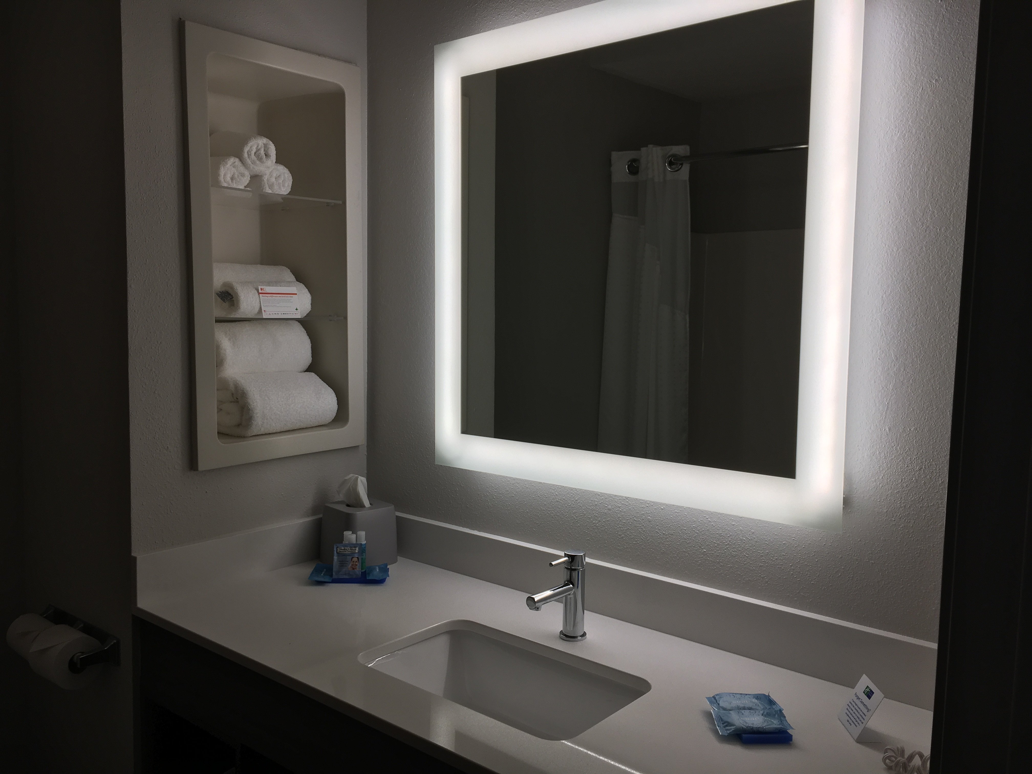 Double King Bed Non Smoking