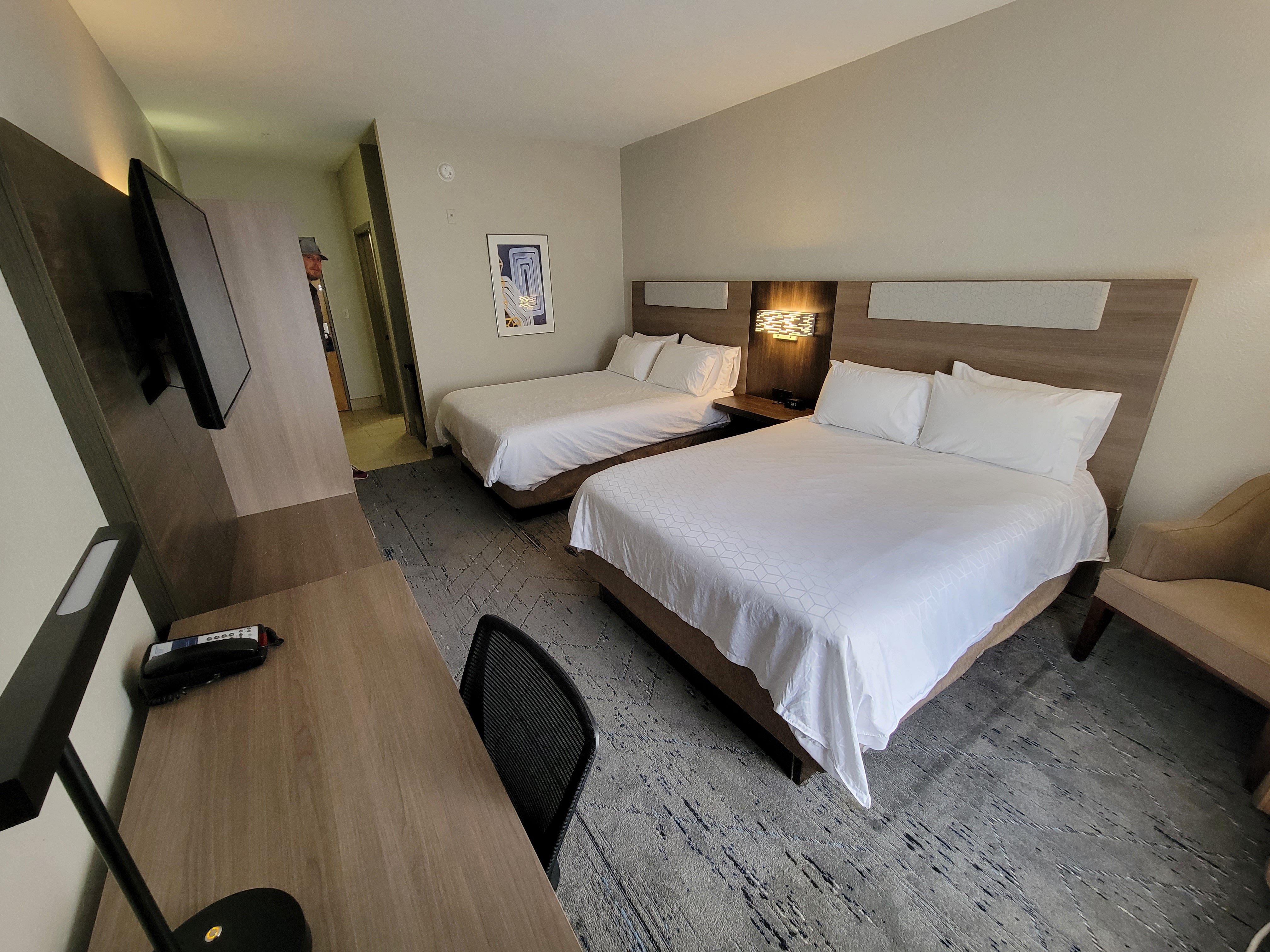 Double Two Queen Beds Non Smoking