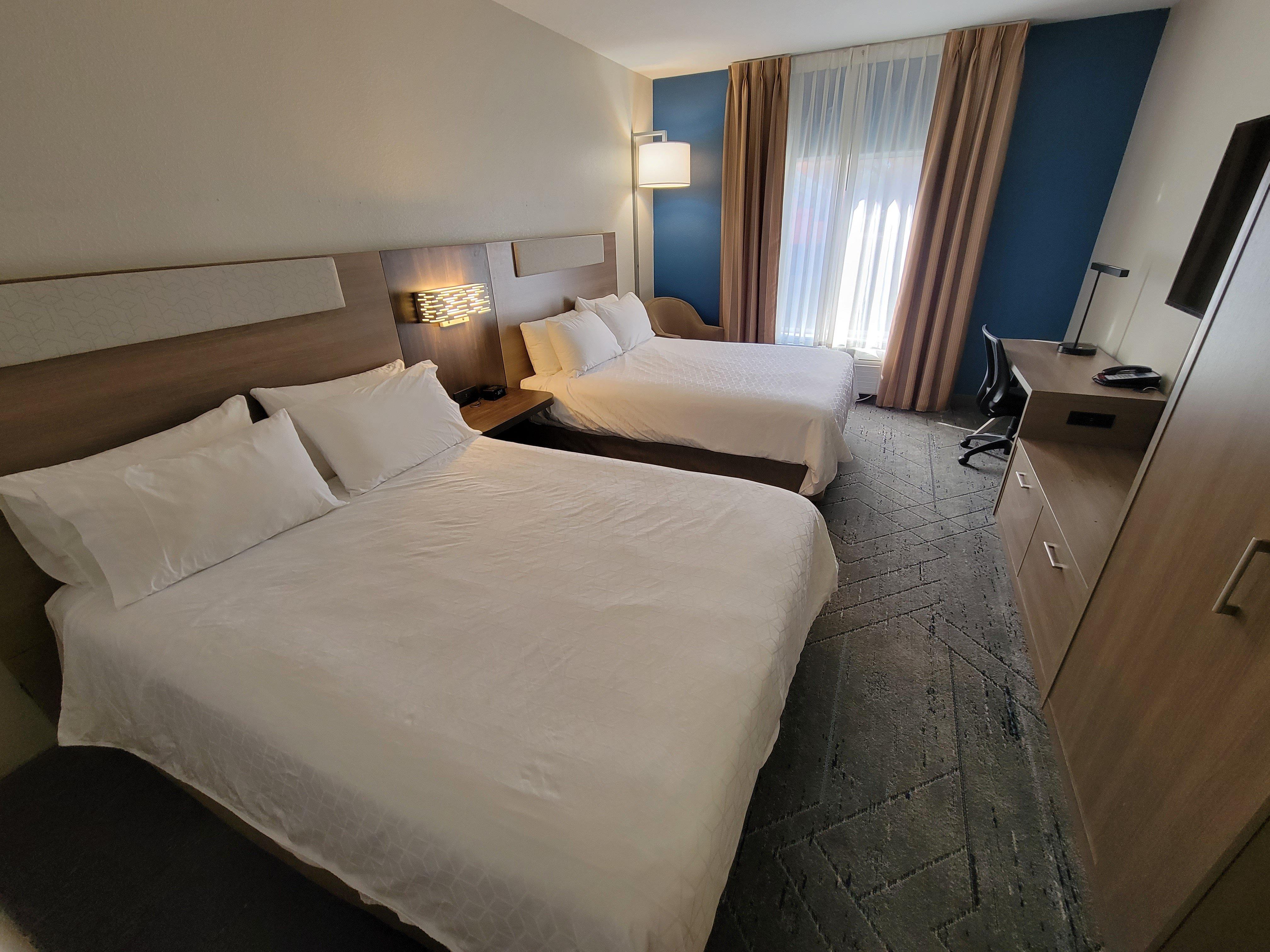 Double Two Queen Beds Non Smoking