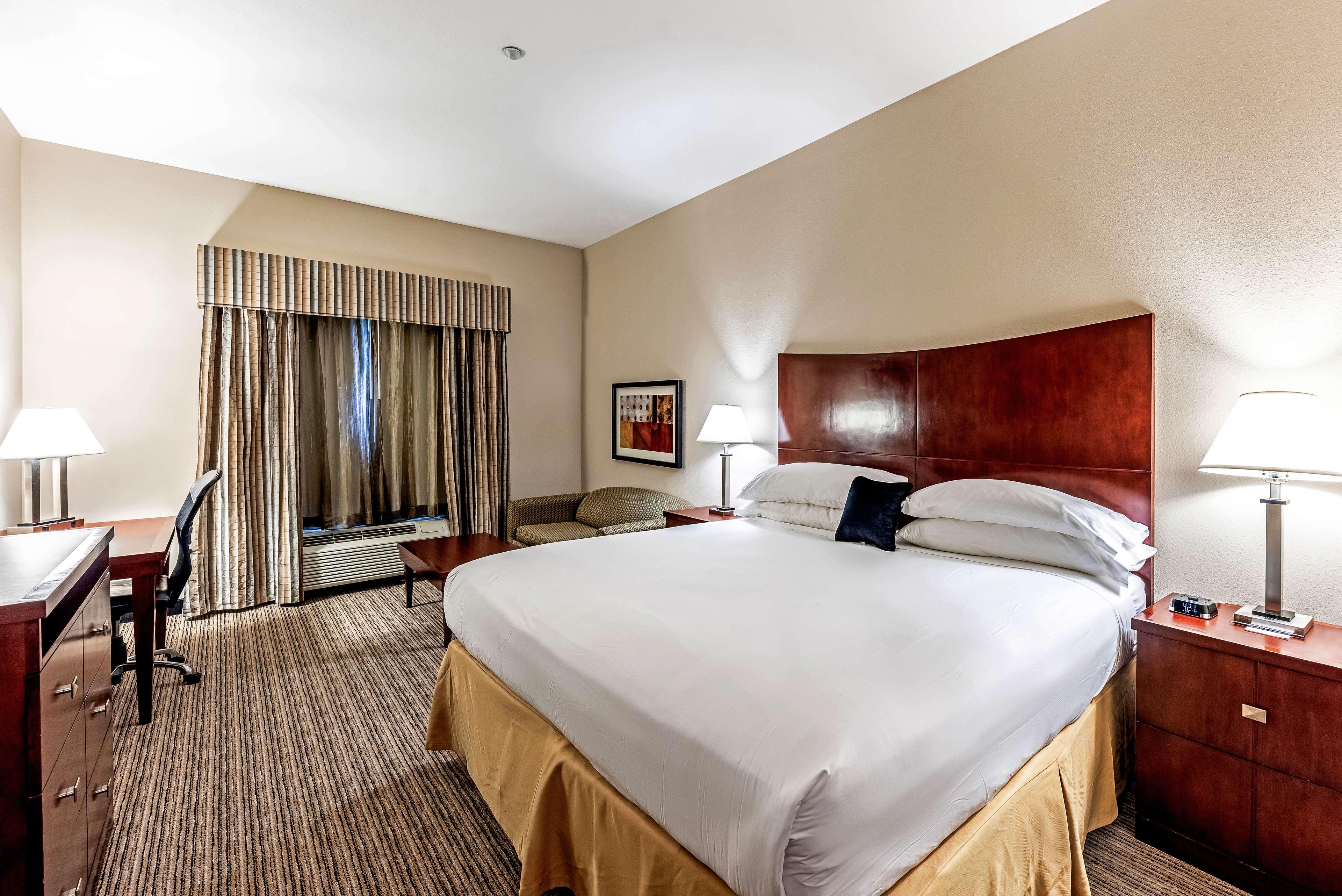 Double Accessible King Size Bed