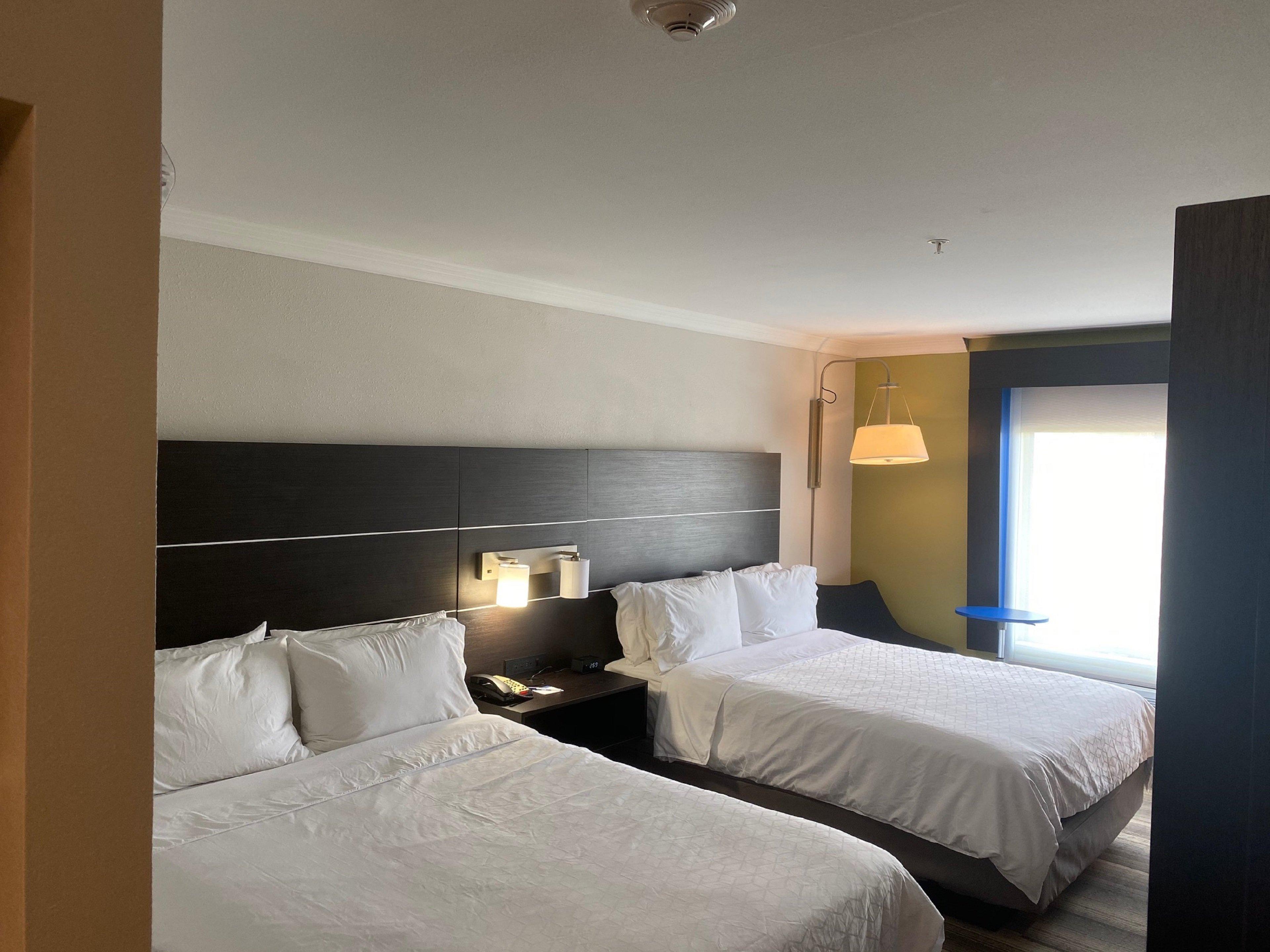 Double Two Queen Beds Non Smoking