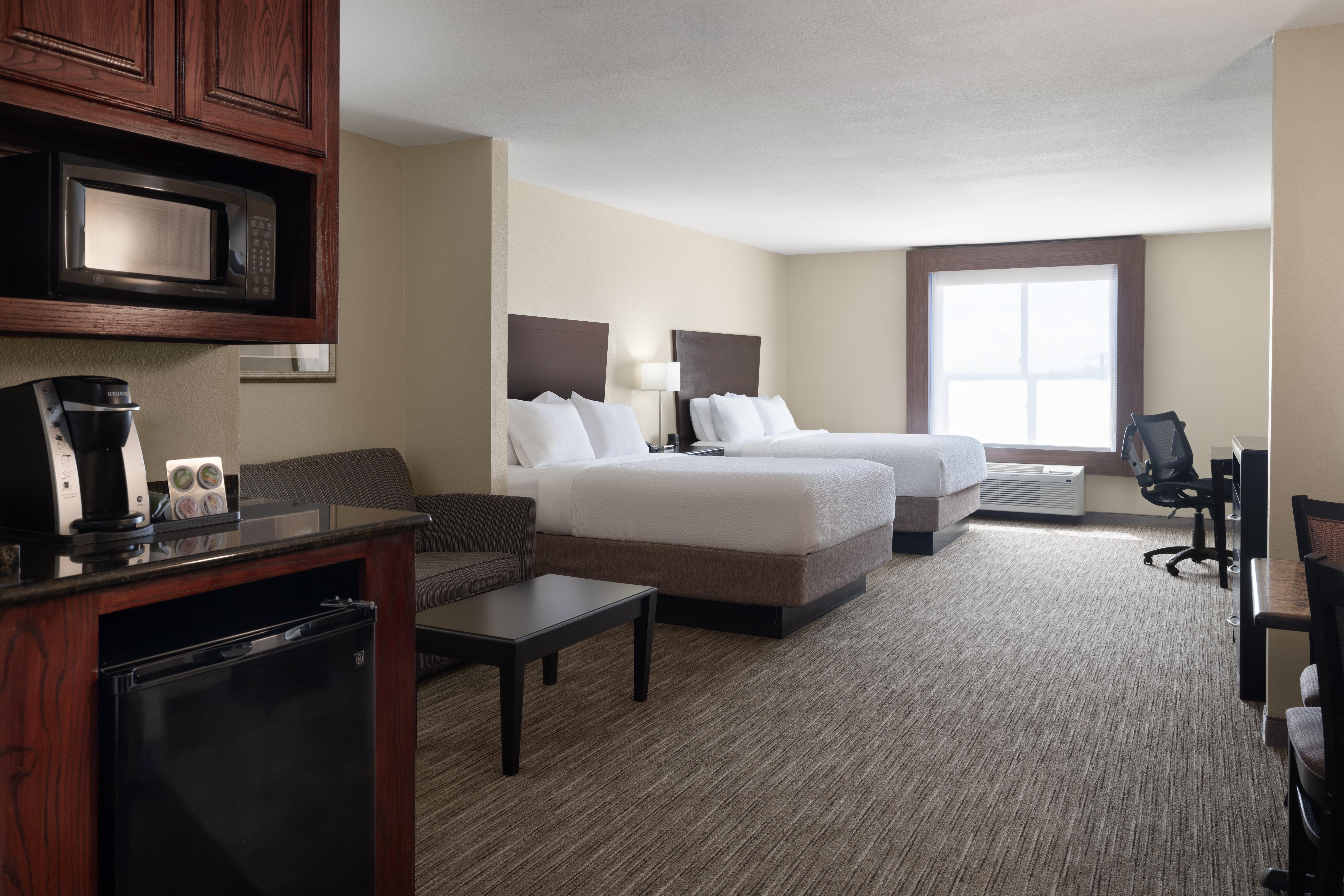 Suite Two Queen Beds