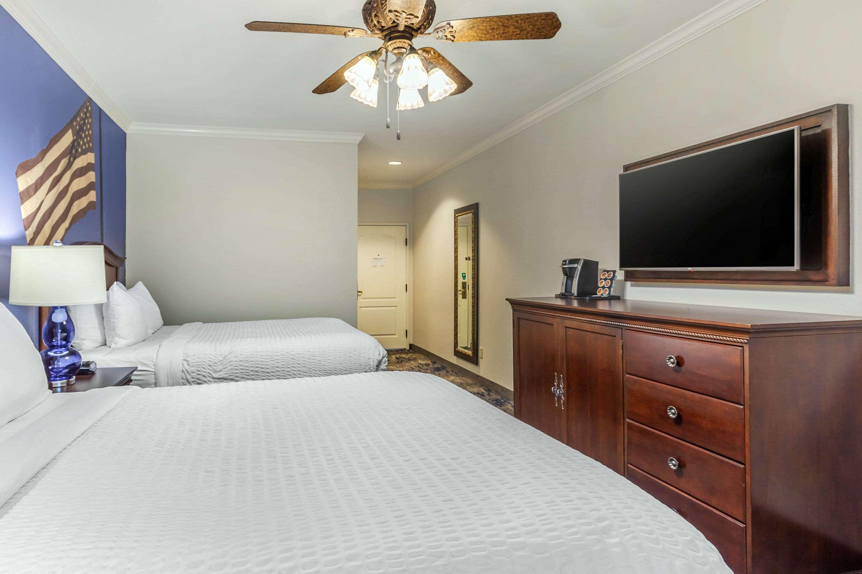 Double Two Queen Beds