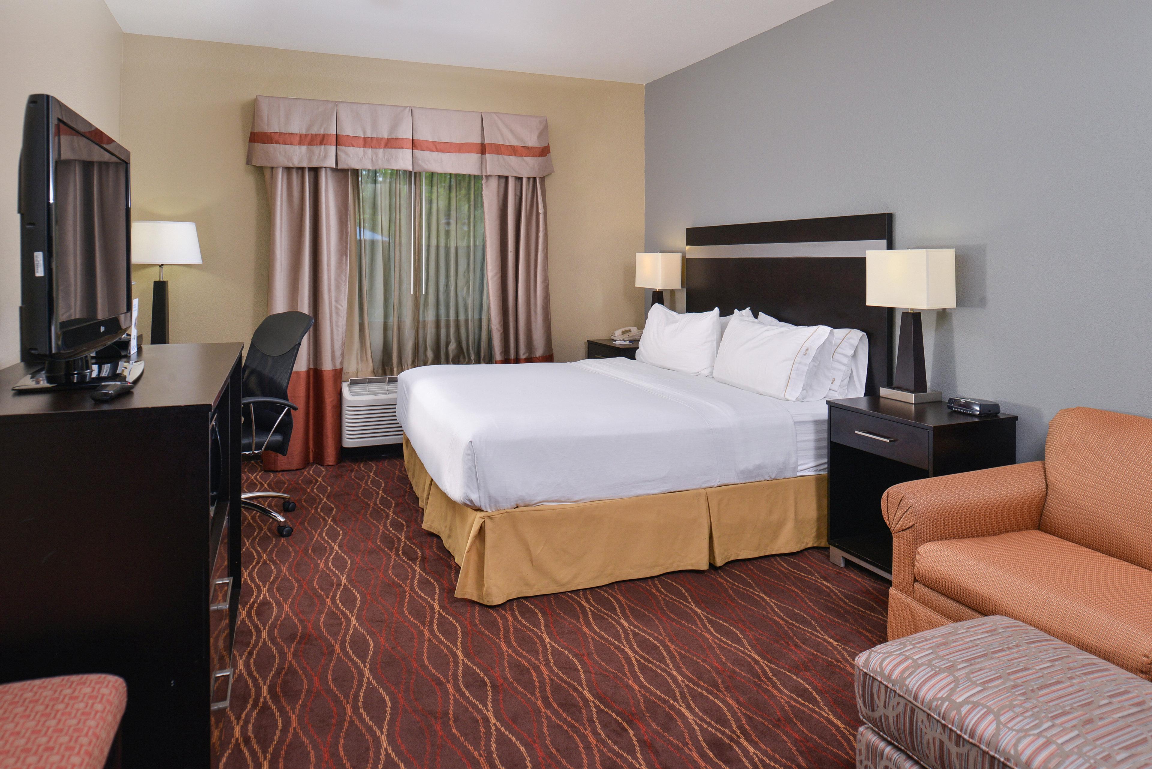 Double King Bed Non Smoking