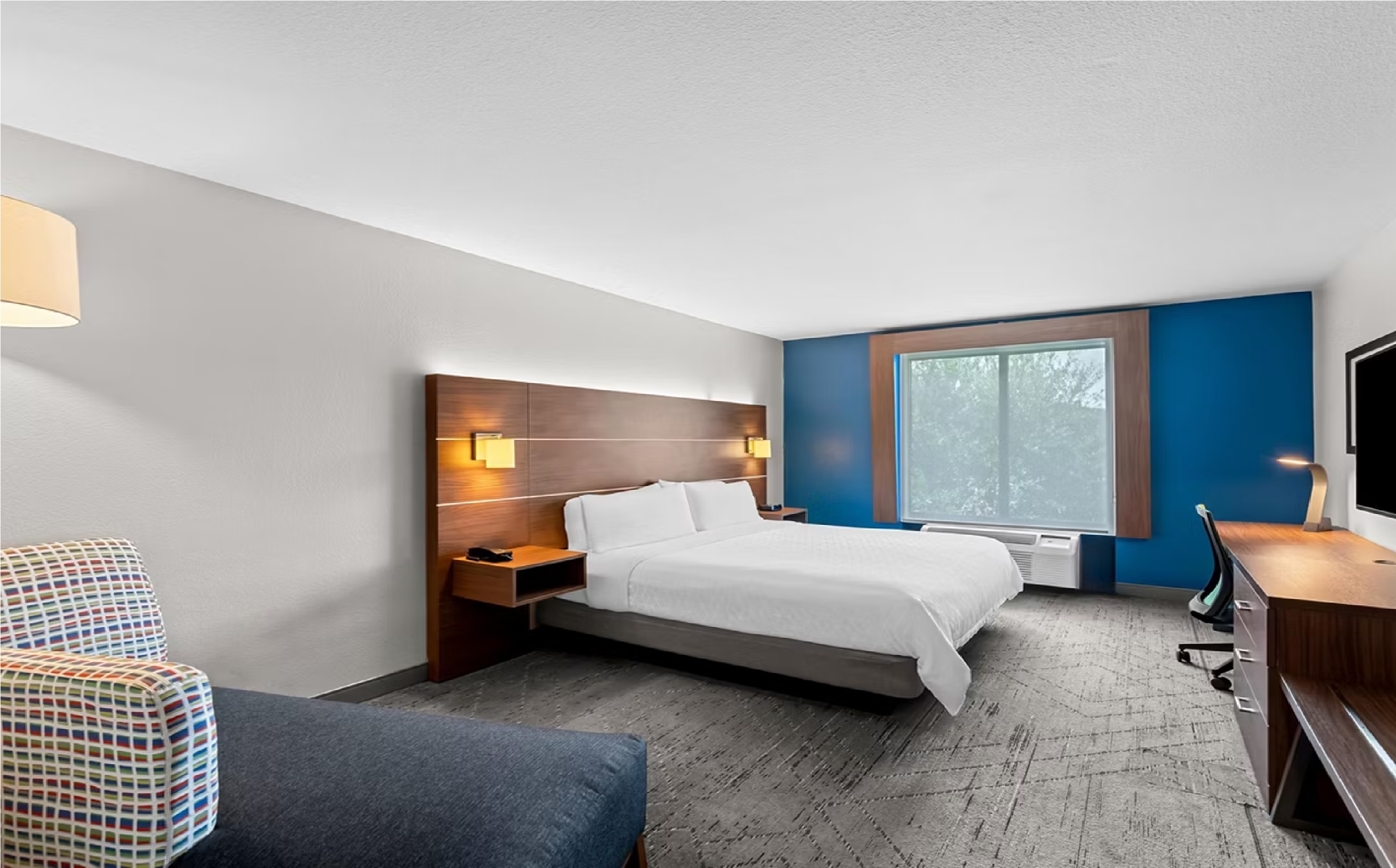 Double Accessible King Size Bed