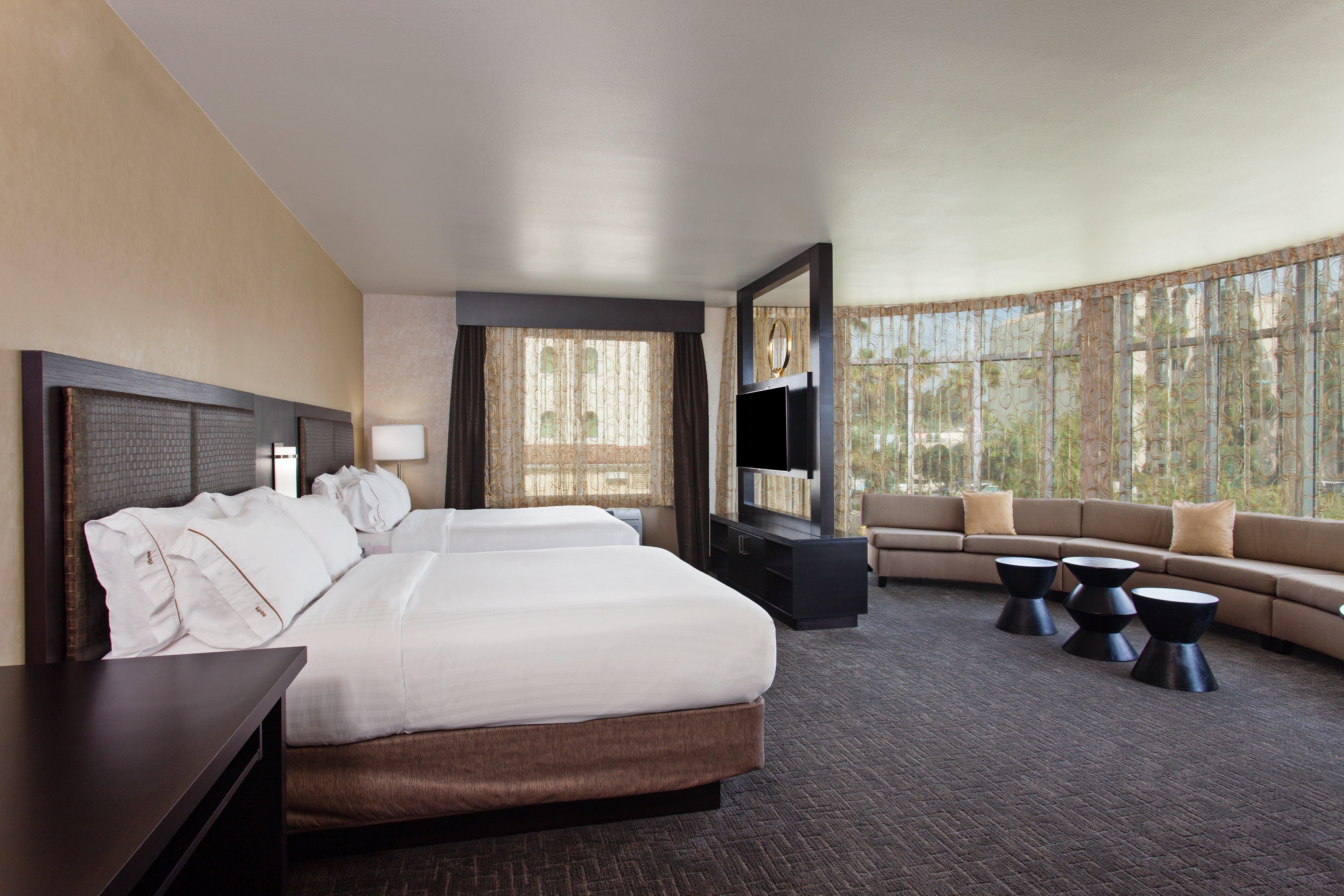 Suite Two Queen Beds