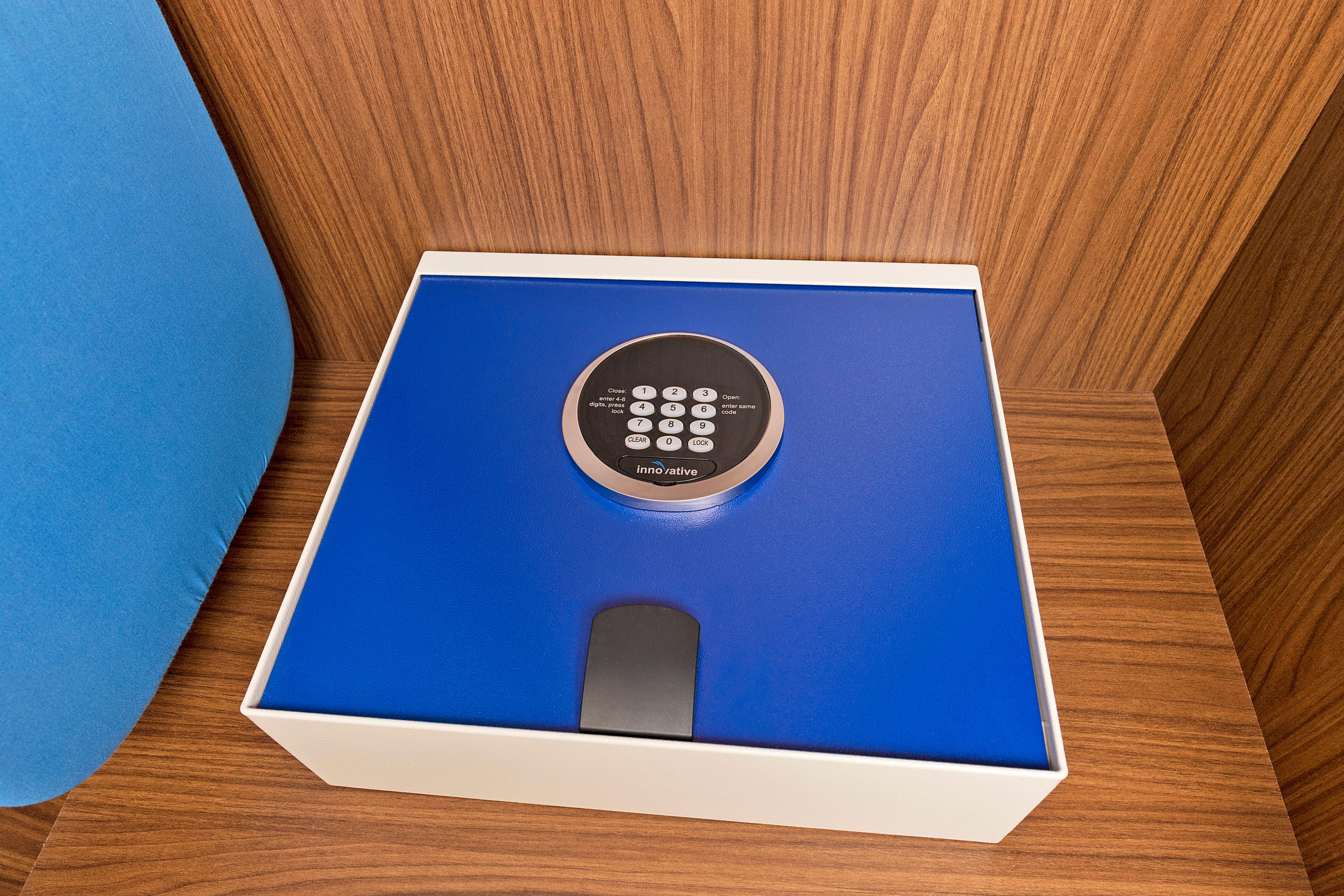 Double Two Queen Beds Non Smoking