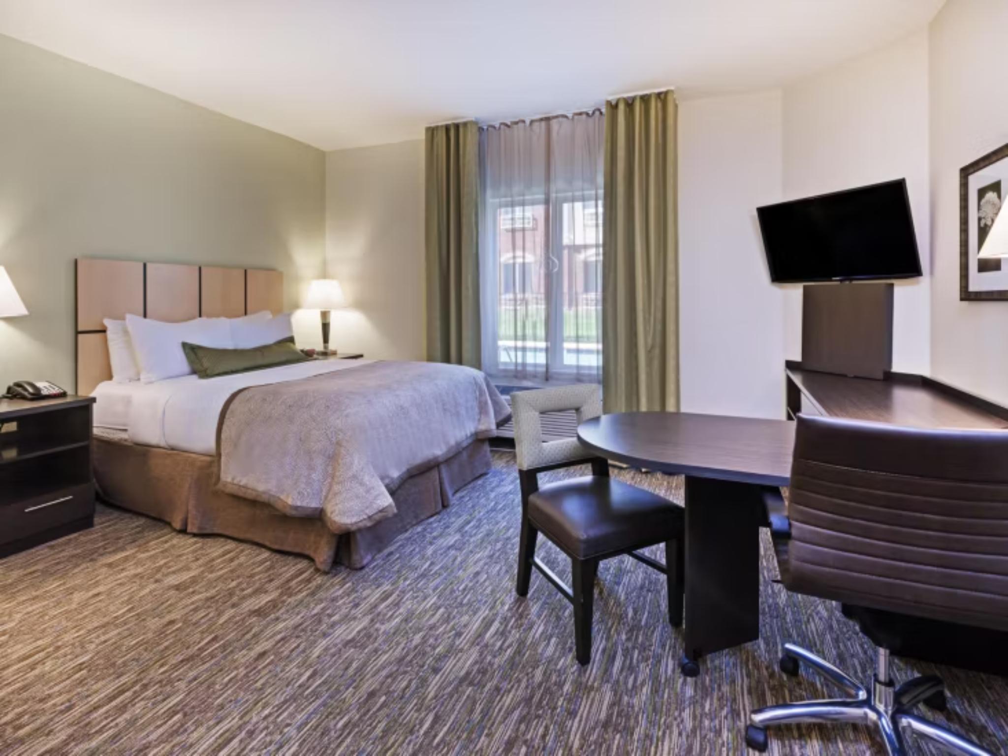 Studio King Size Bed