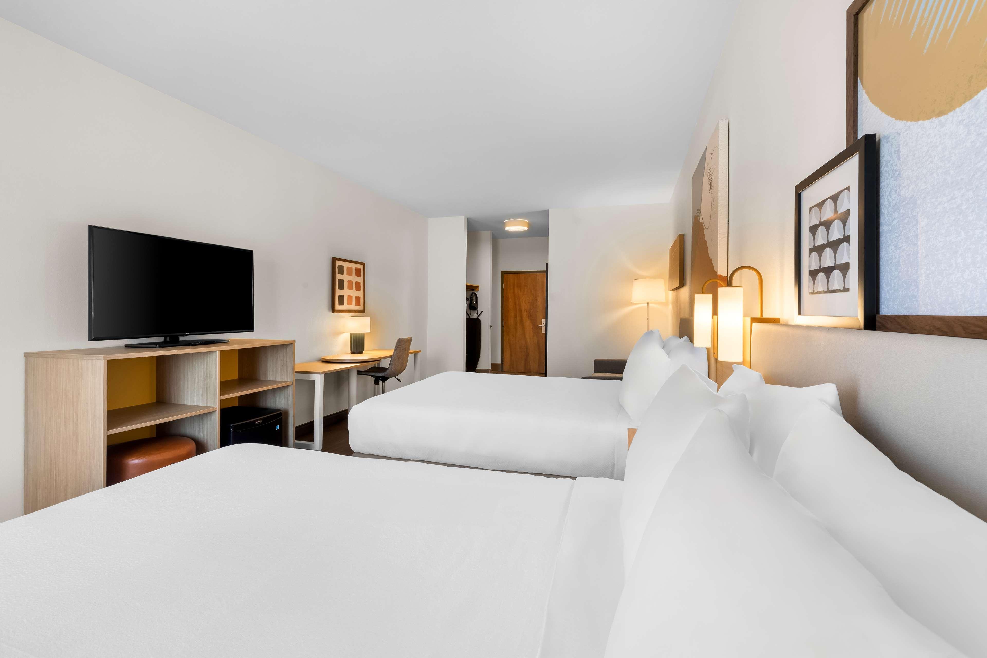 Double Two Queen Beds