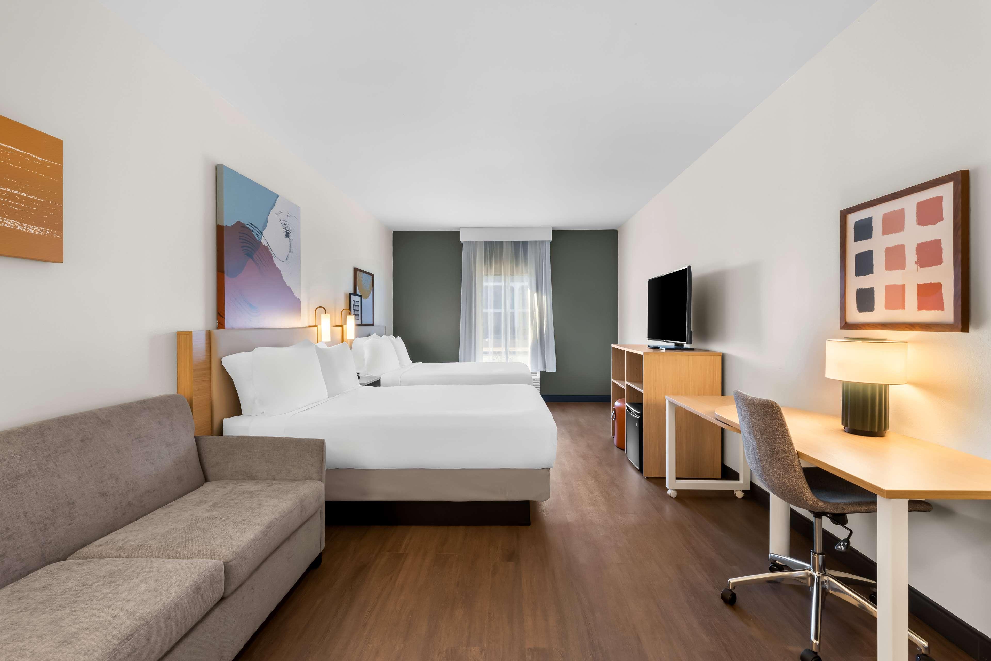 Double Two Queen Beds