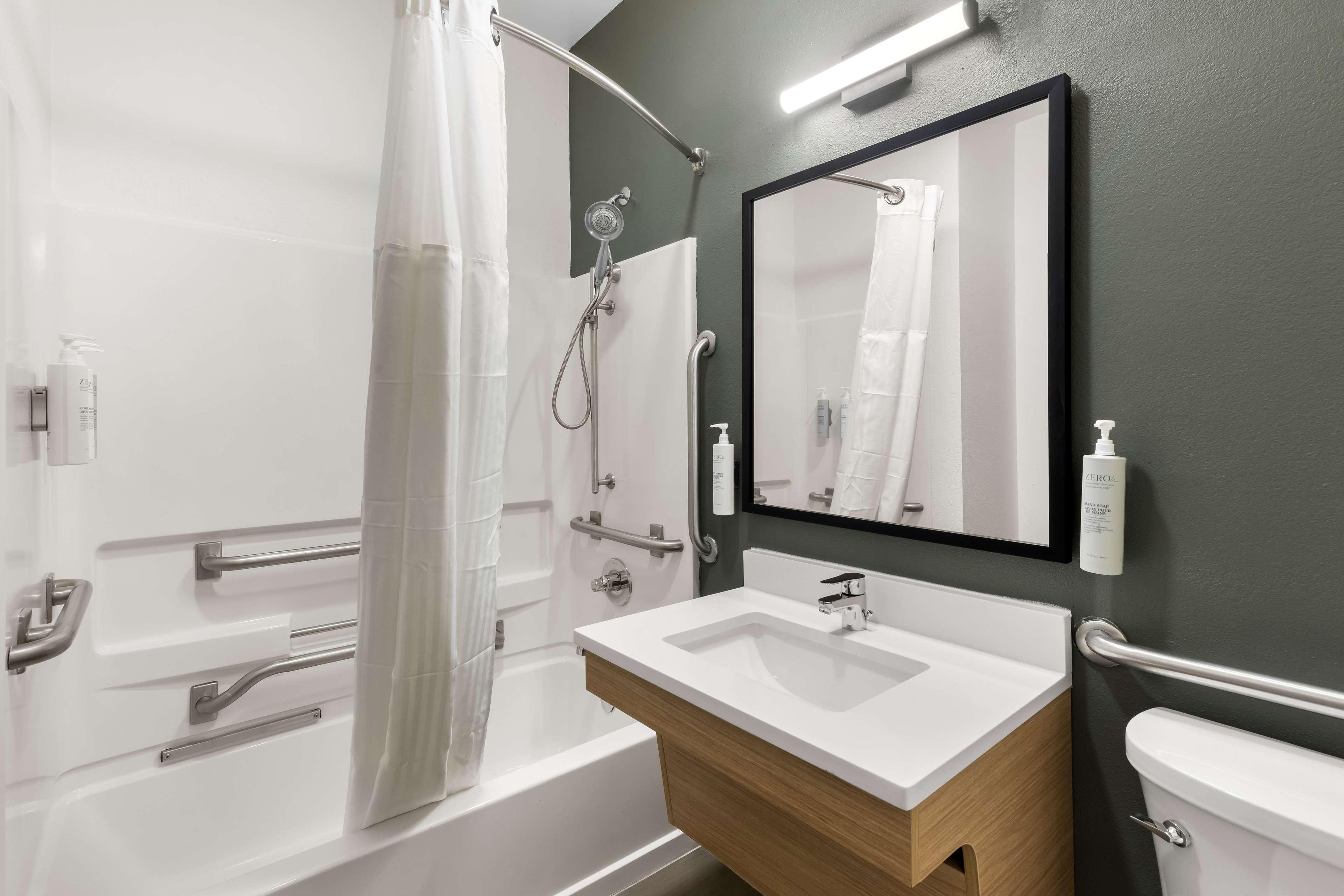 Double Accessible King Size Bed