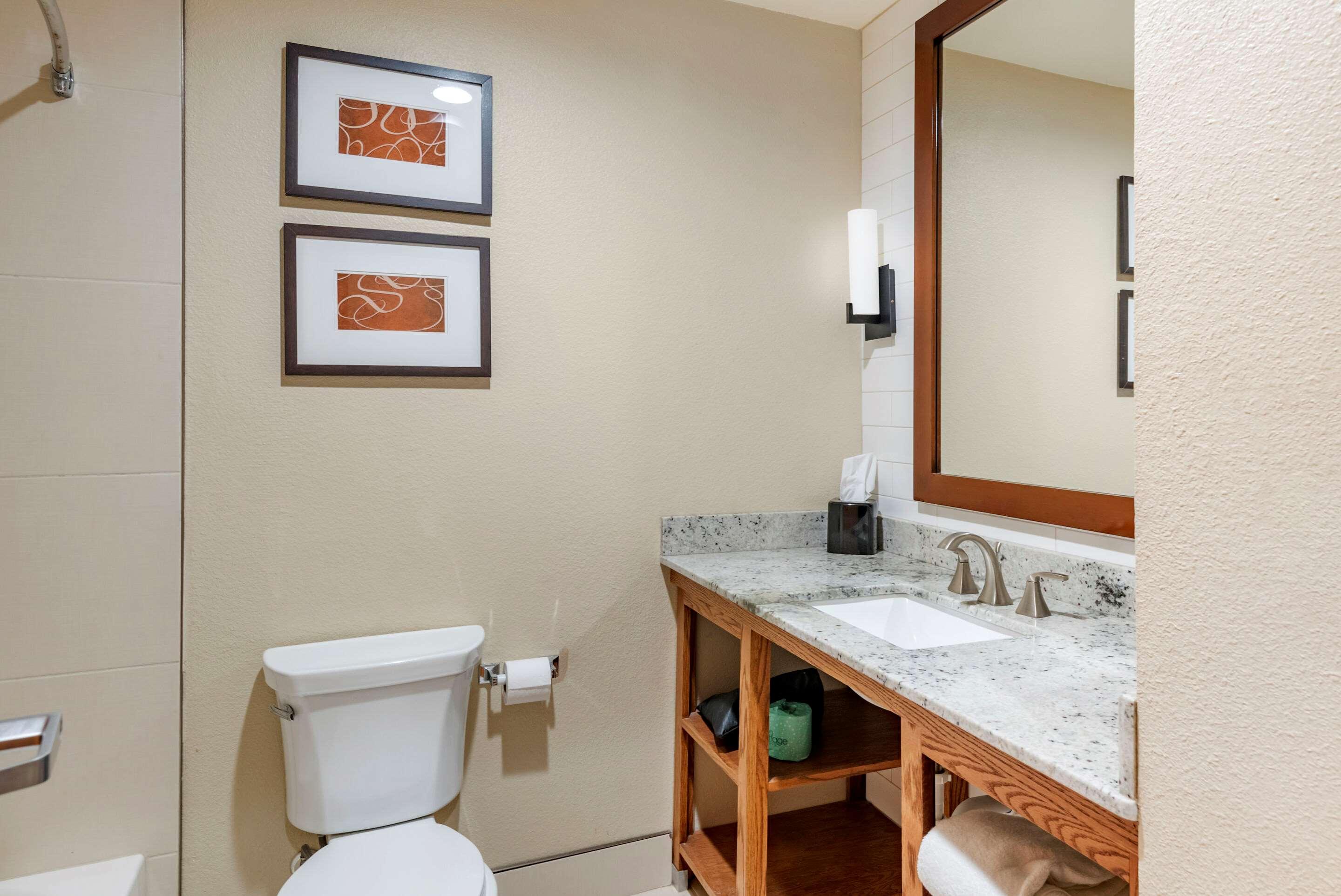 Suite Two Queen Beds