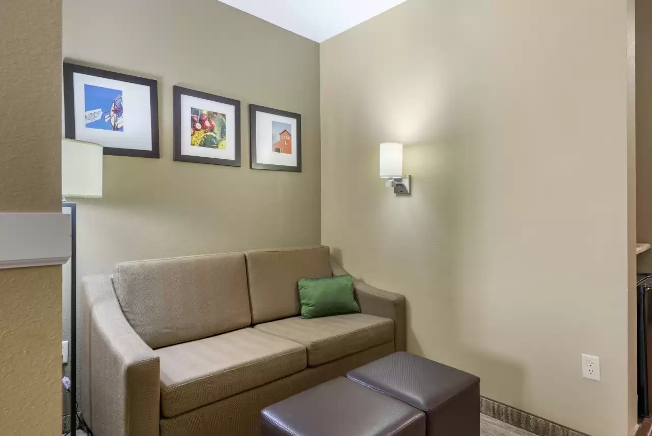 Suite Two Queen Beds