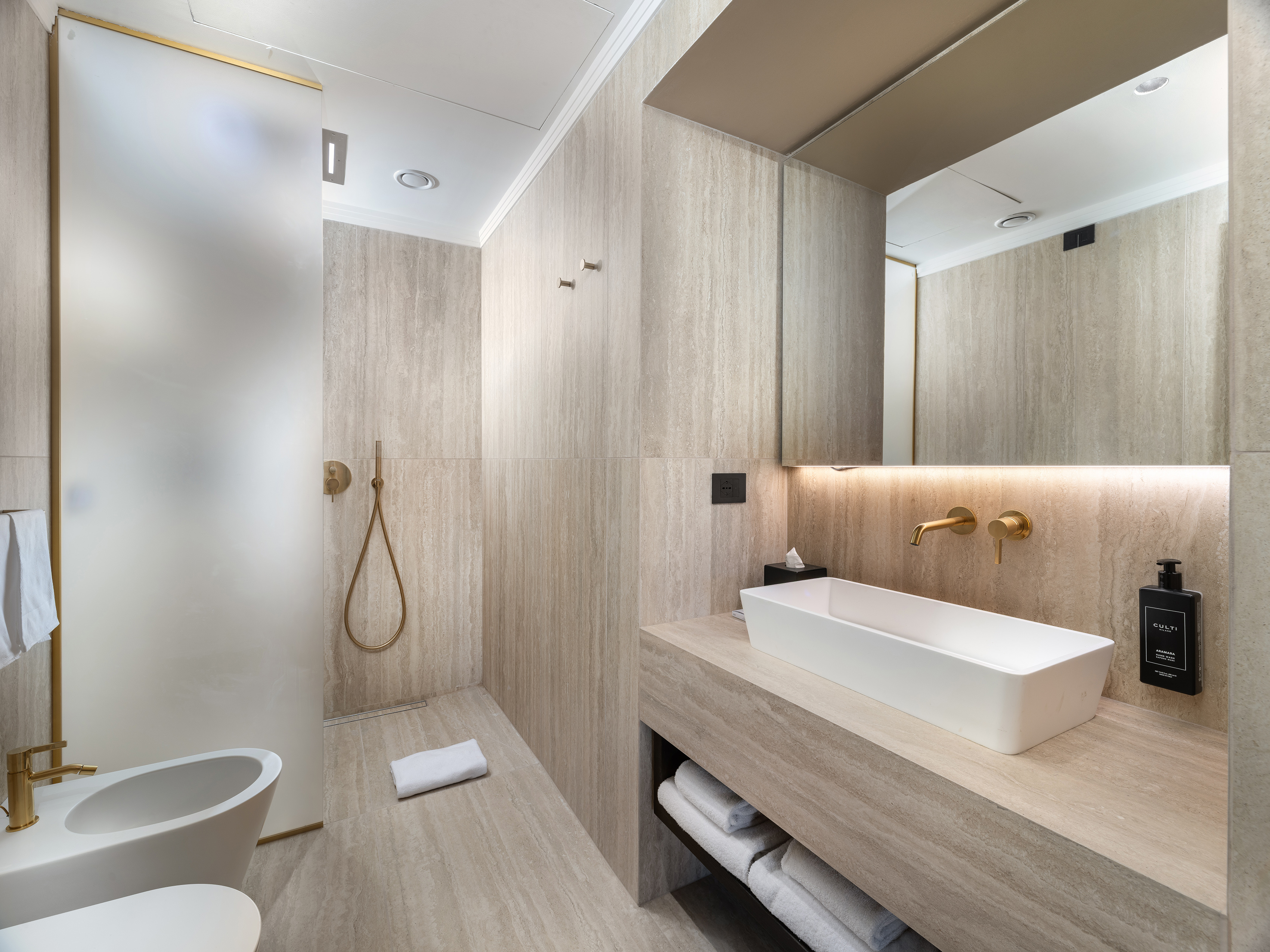 Junior Suite with Views