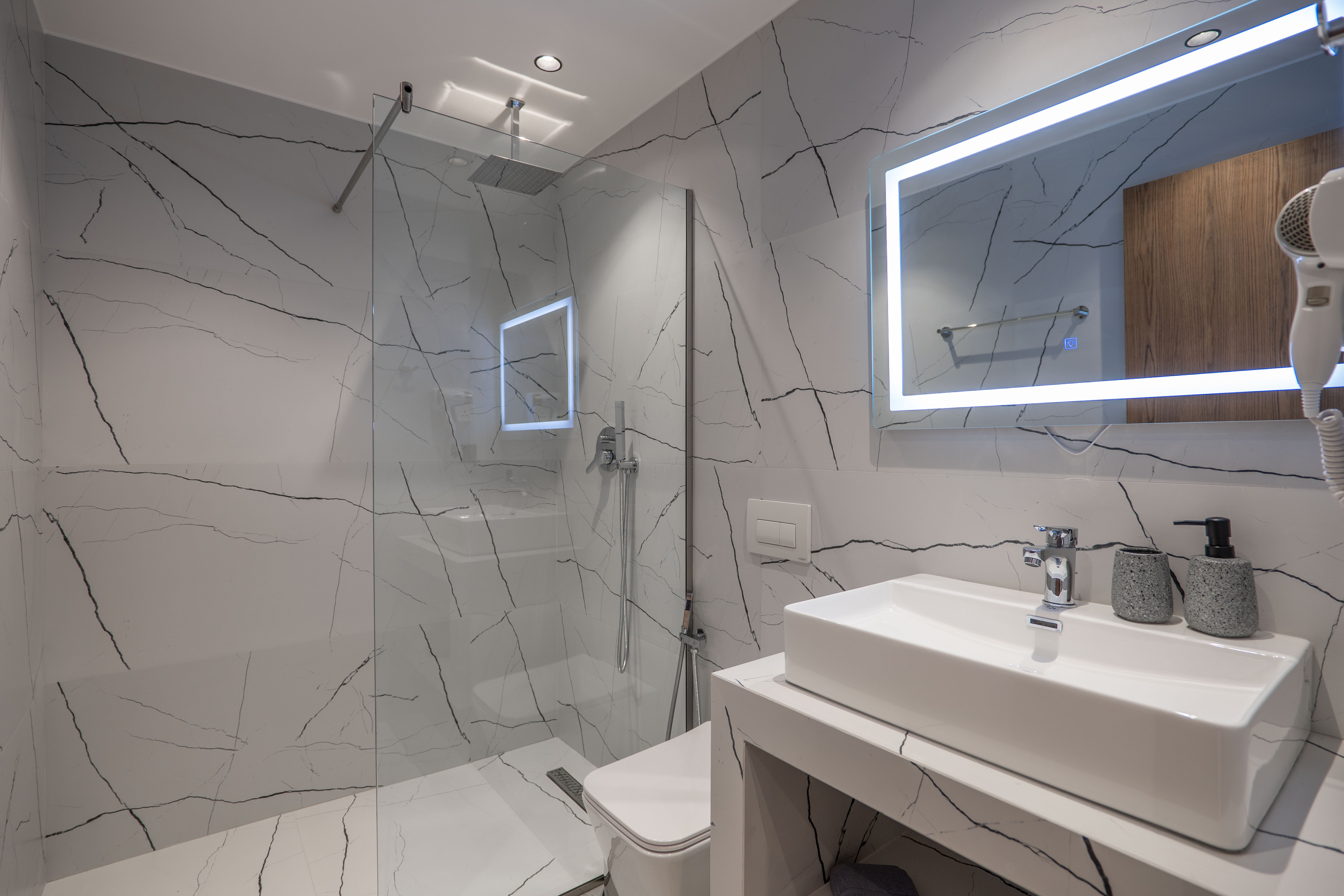 Double Deluxe Sea View with Balcony