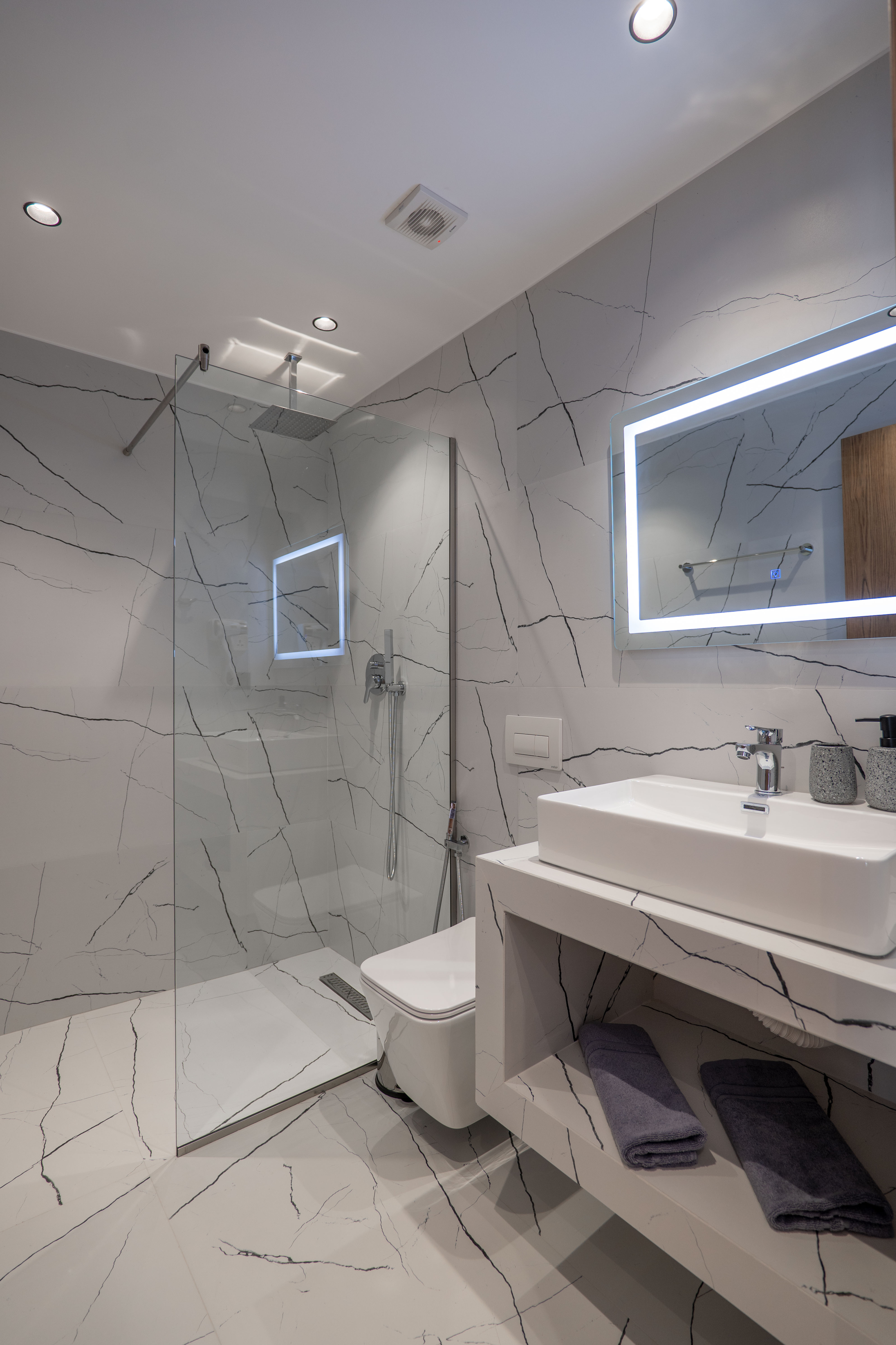 Double Deluxe Sea View with Balcony