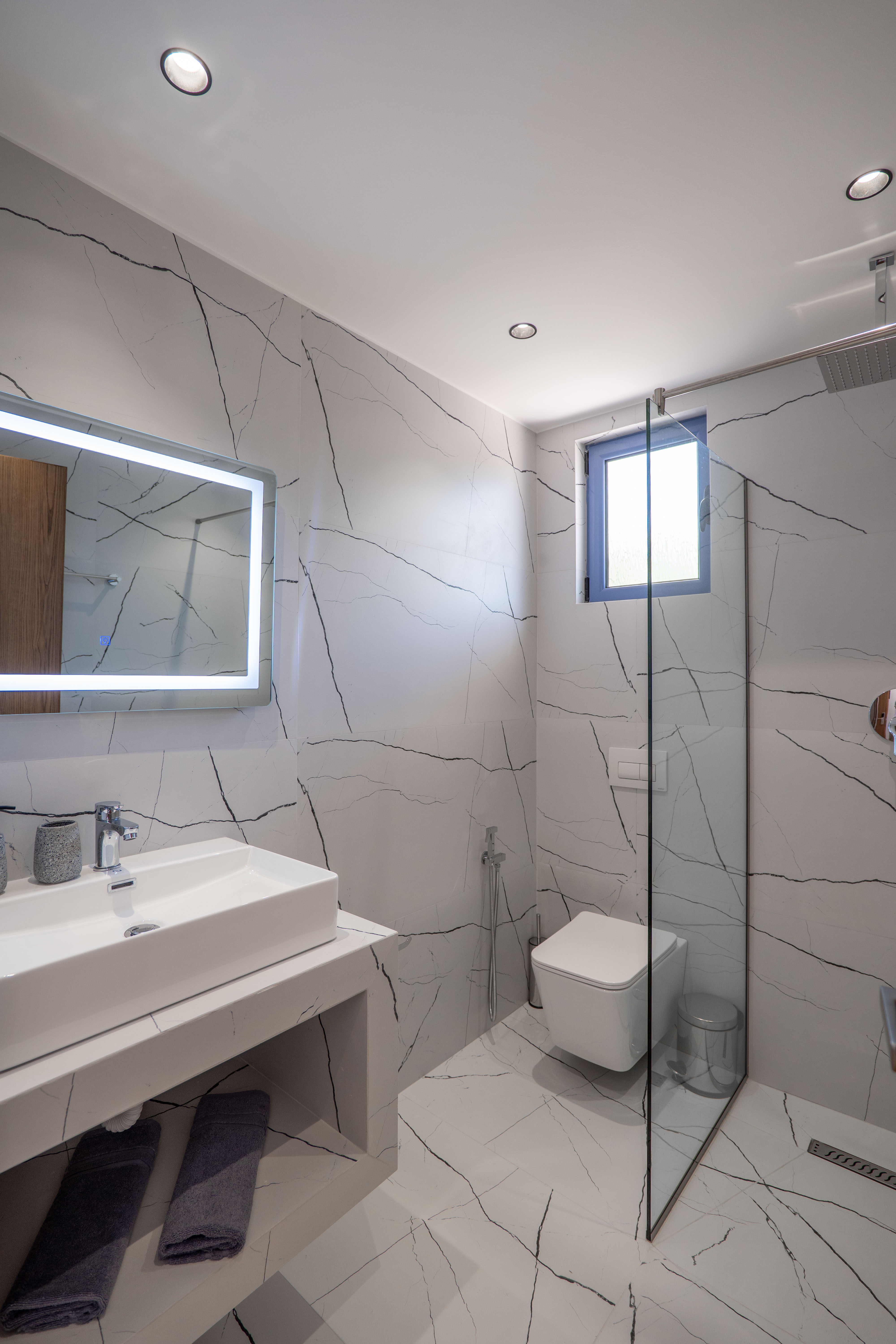 Double Deluxe Side Sea View