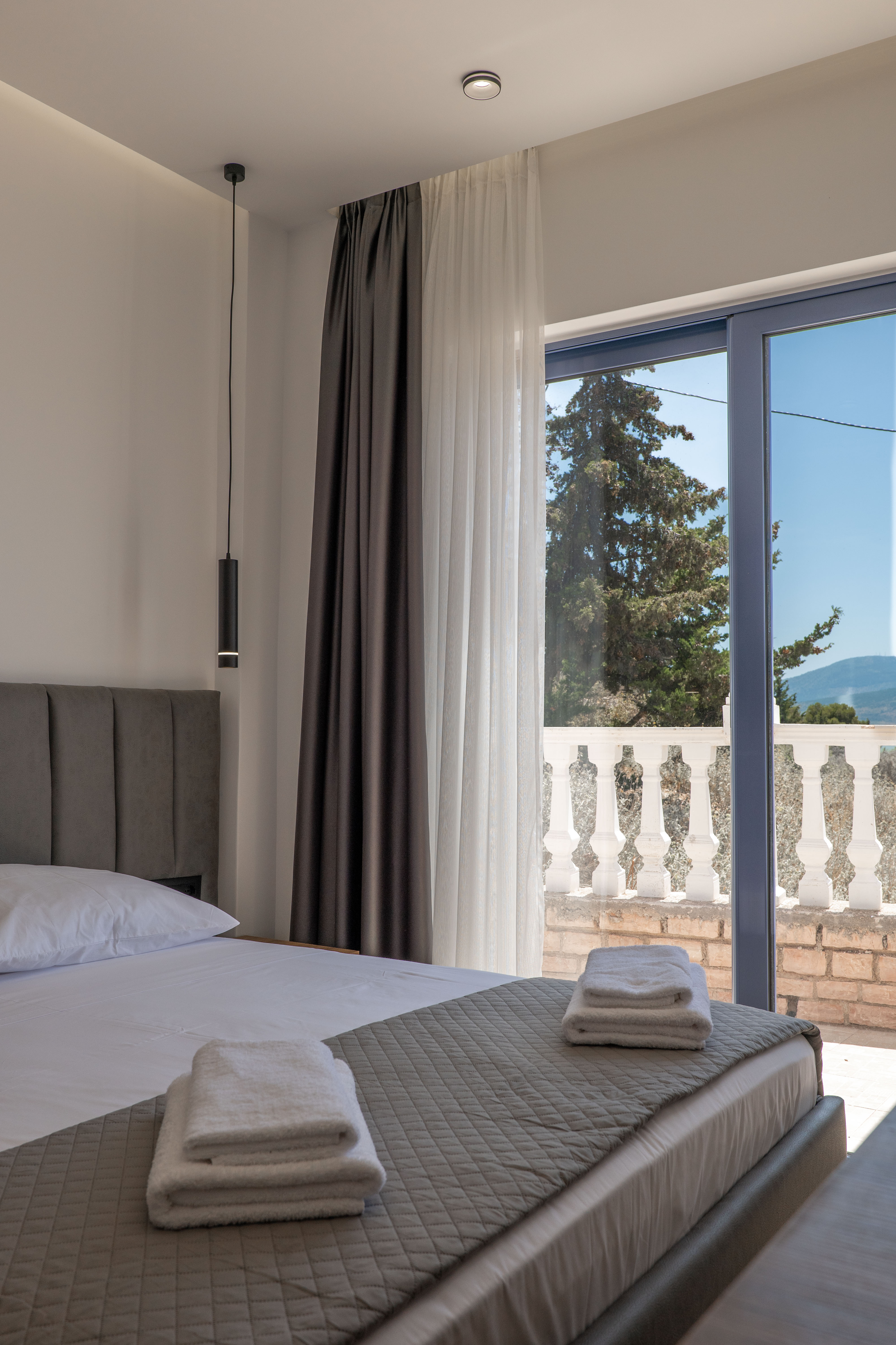 Double Deluxe Side Sea View