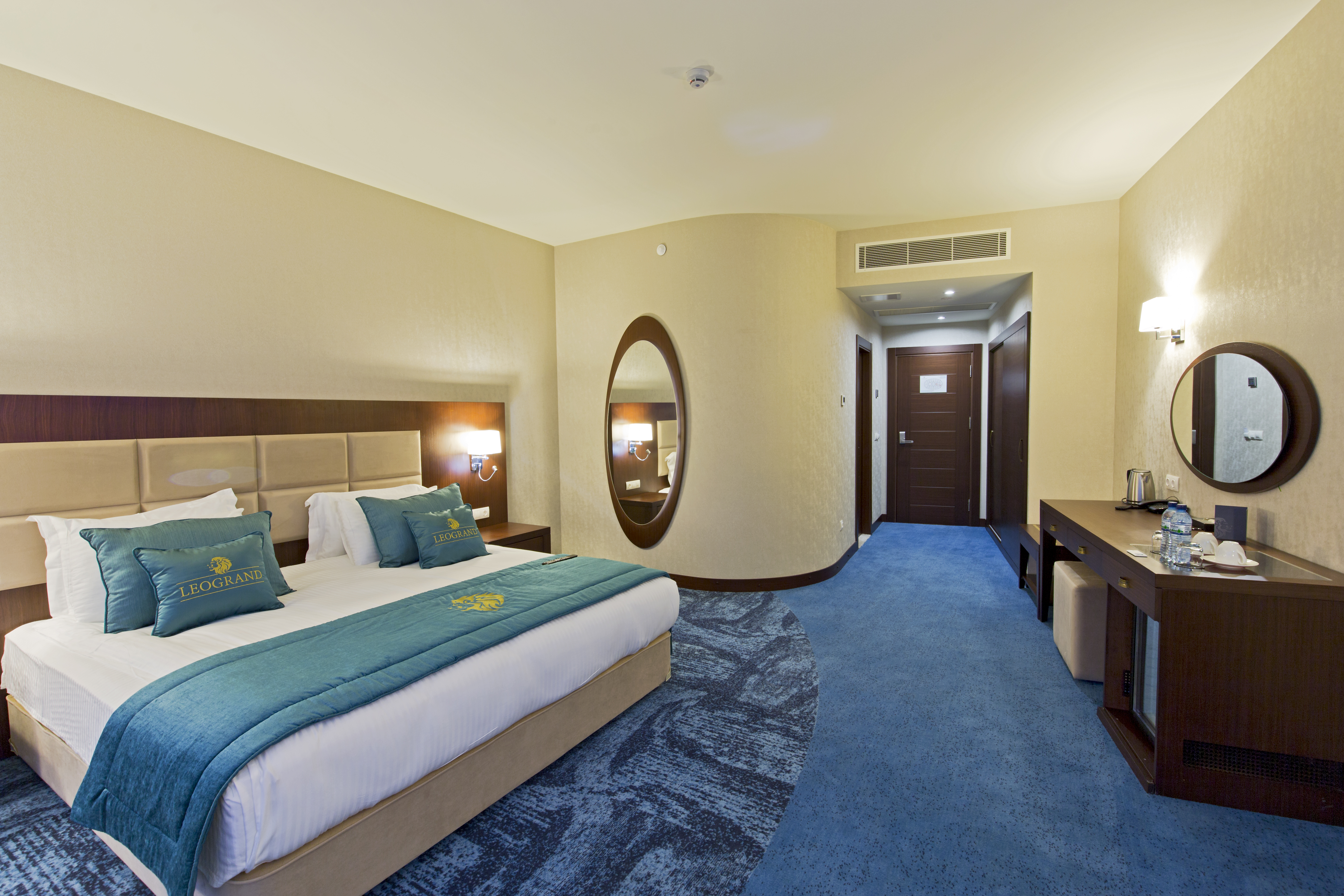 Double Superior Mountain View