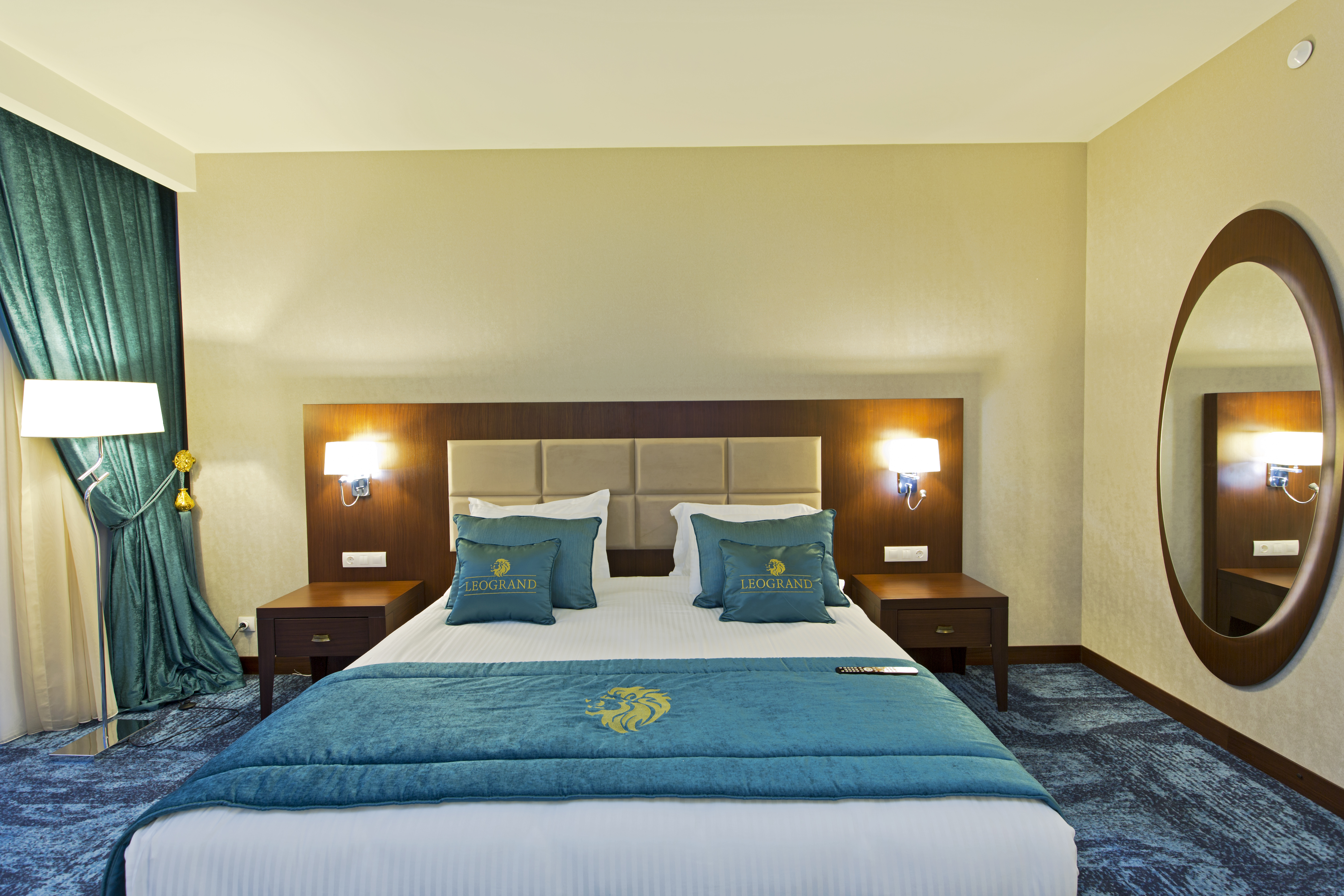 Double Superior Mountain View